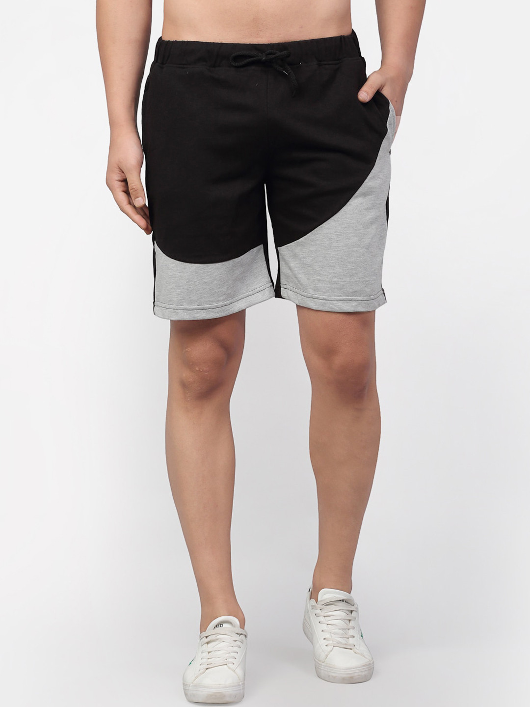 

Rigo Men Black Colourblocked Mid-Rise Regular Shorts