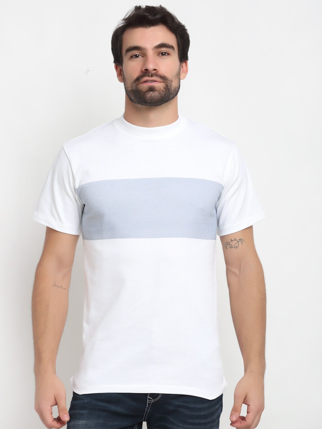 

Bhaane Men White Colourblocked T-shirt