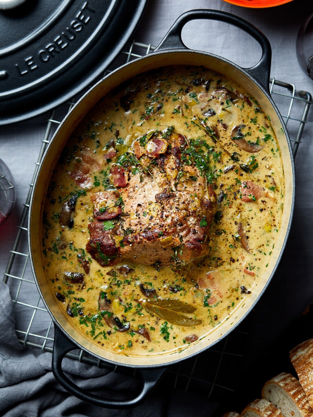 

LE CREUSET Black Signature Oval Casserole 25 cm