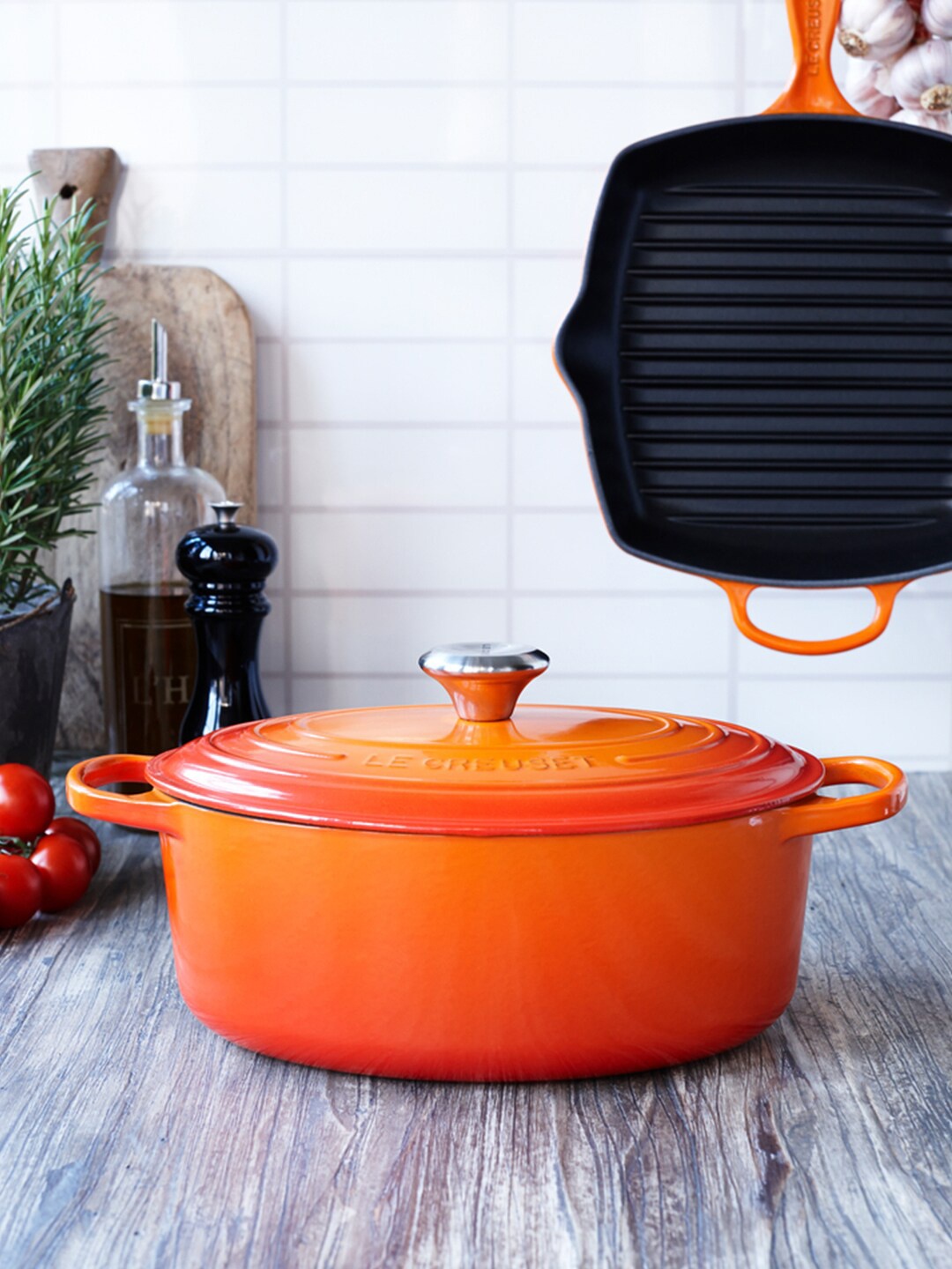 

LE CREUSET Orange Signature Oval Casserole 27 cm