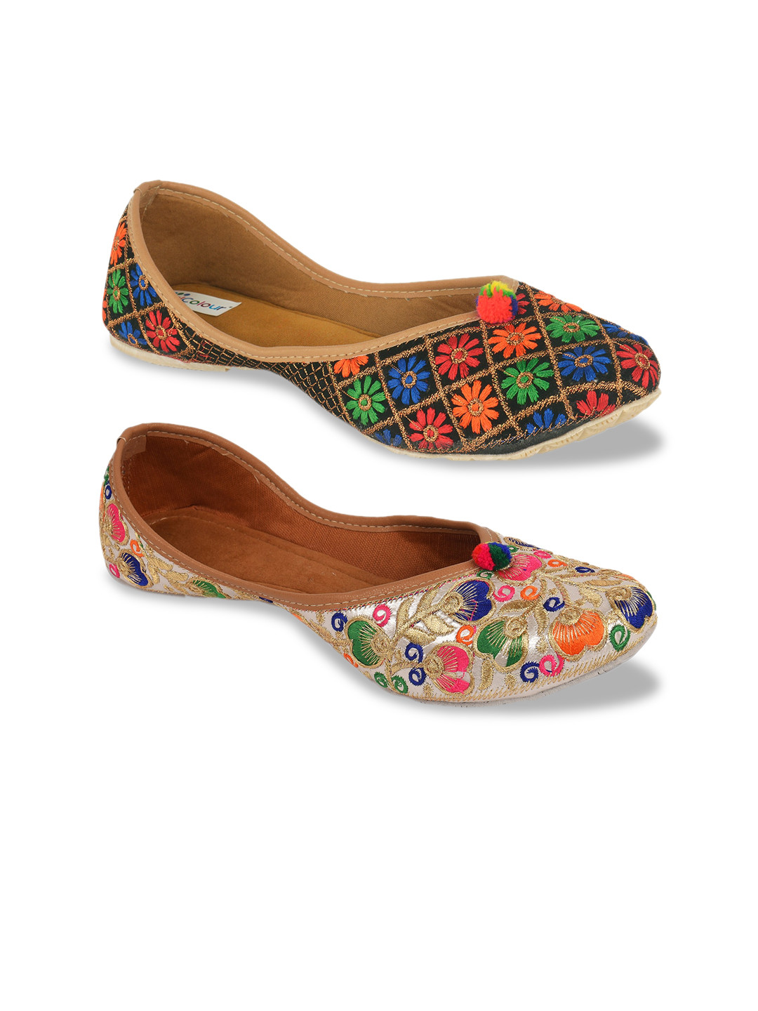 

DESI COLOUR Women Multi Printed Mojaris Flats