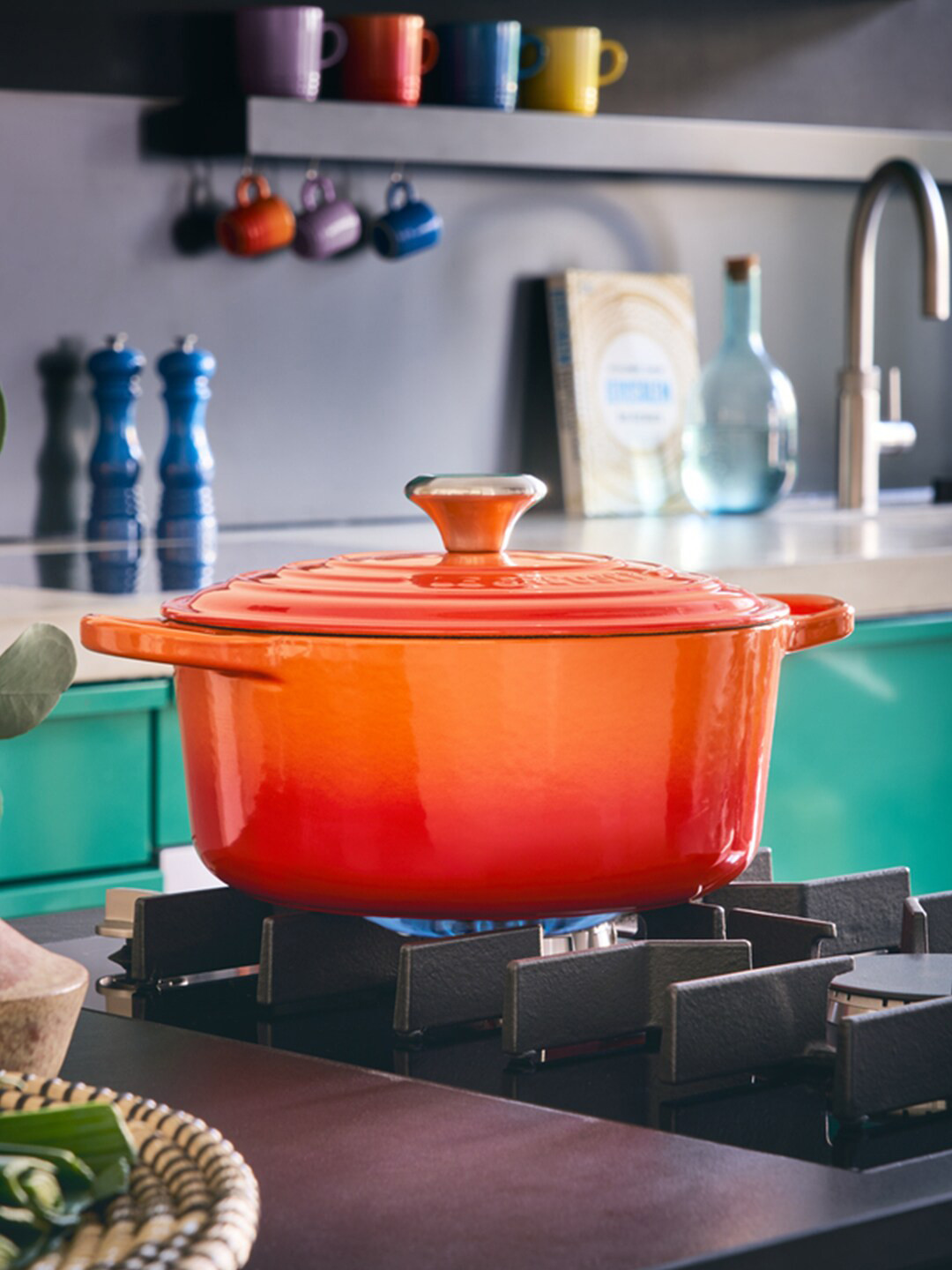 

LE CREUSET Orange Signature Round Casserole