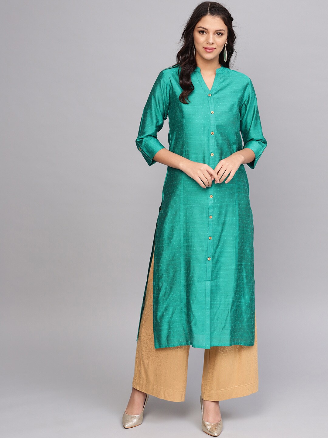 

Varanga Women Green Embroidered Thread Work Dobby Kurta