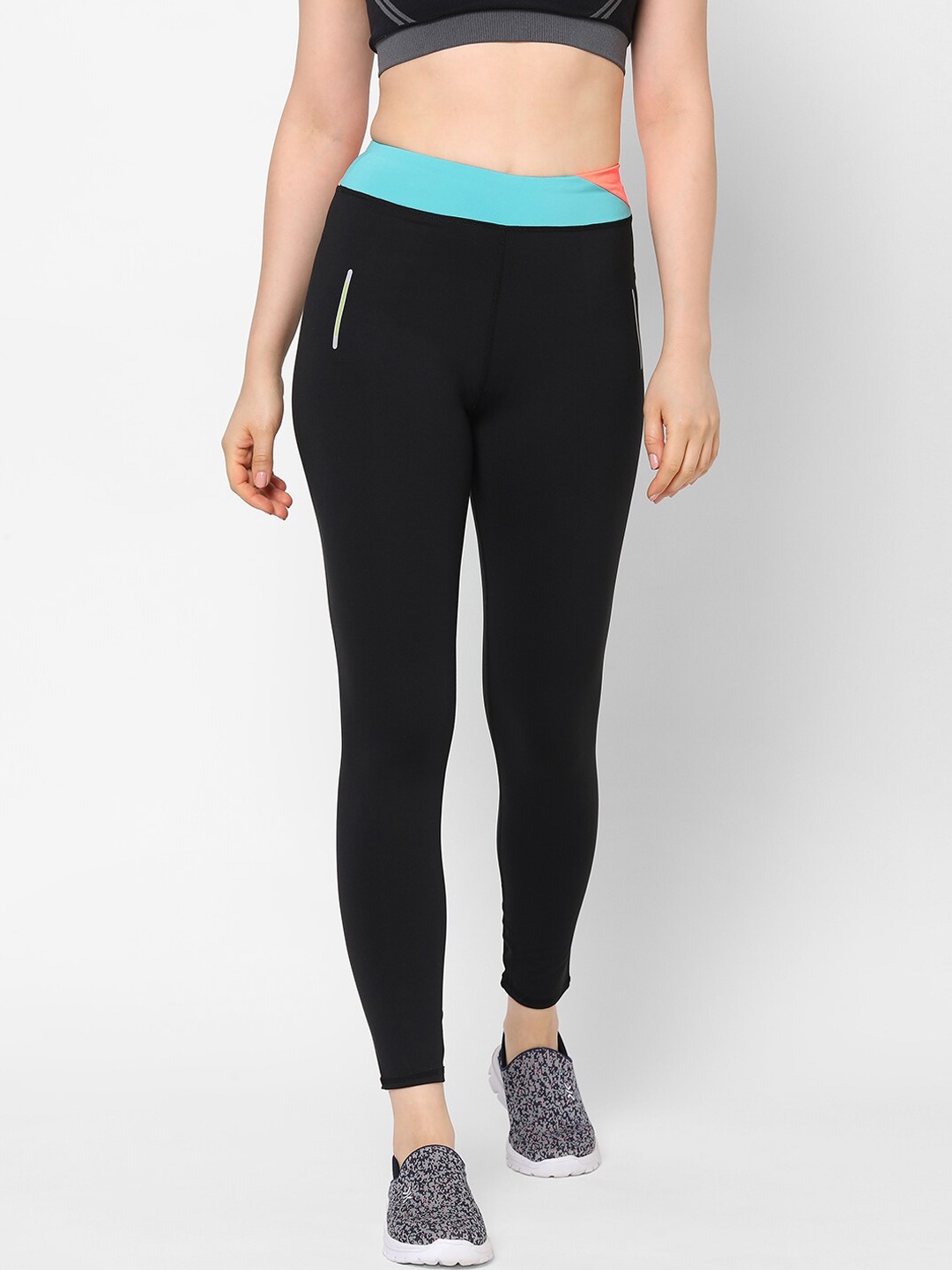 

Sweet Dreams Women Black Solid Workout Tights