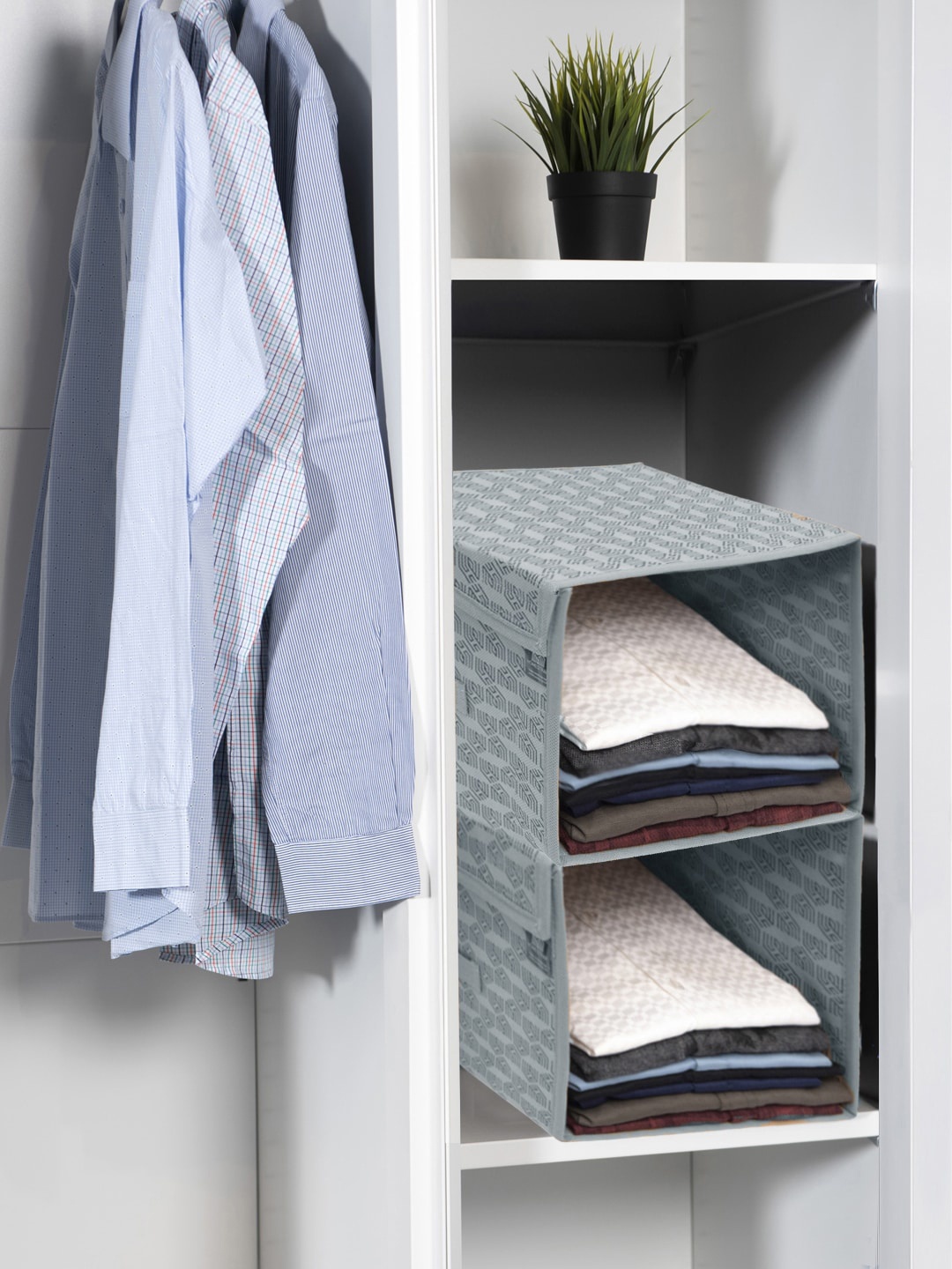

HOMESTRAP Set Of 4 Grey Printed Foldable Rectangle Cloth Shirt Stacker