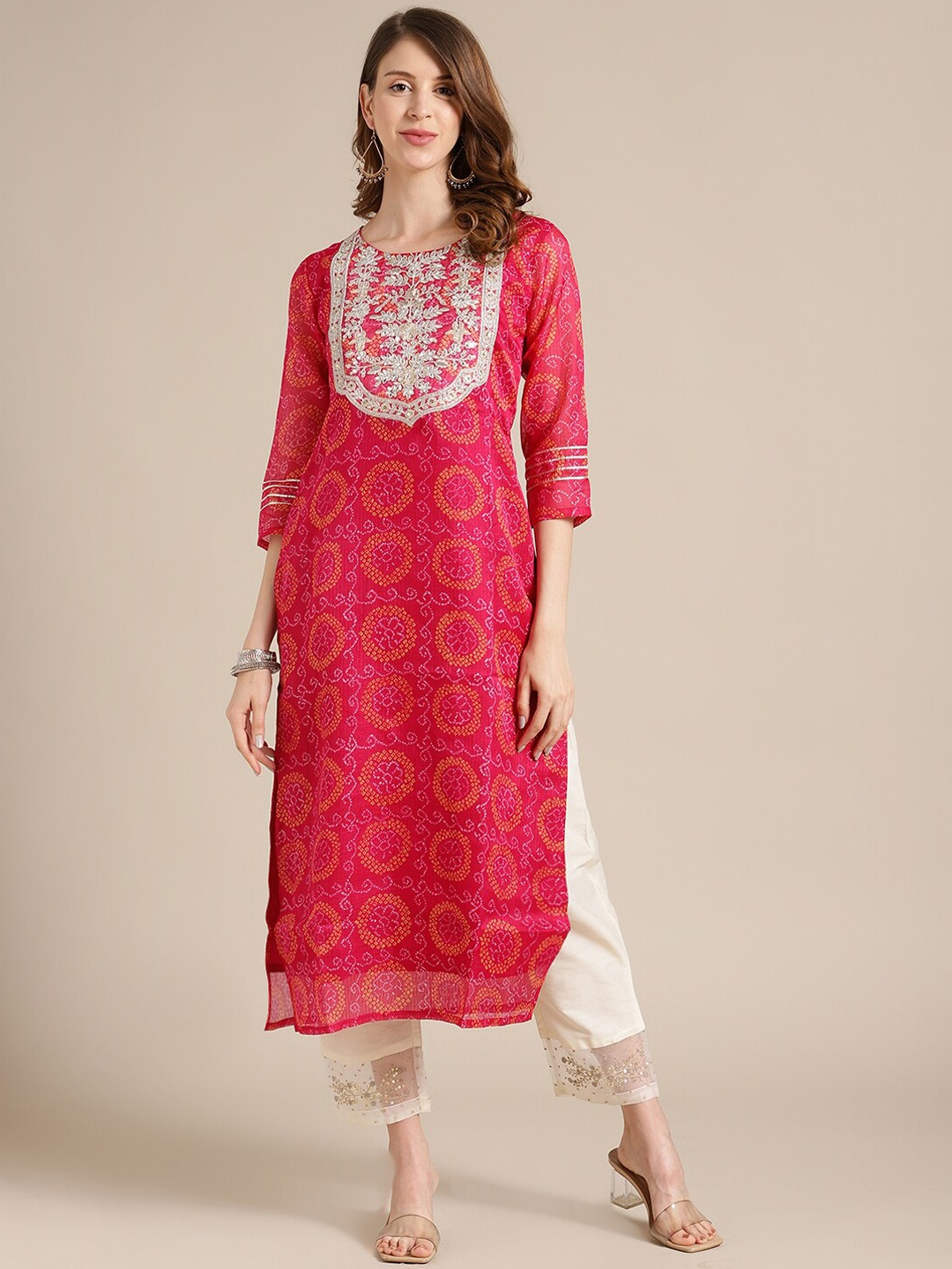 

KSUT Women Pink & Silver-Toned Bandhani Yoke Design Thread Work Kurta