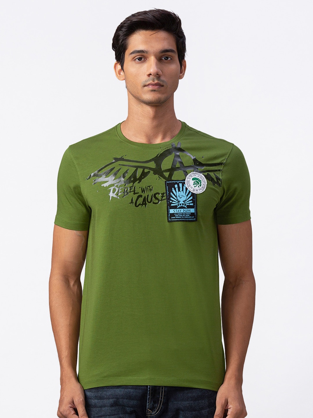 SPYKAR Men Green Typography Printed Slim Fit T-shirt