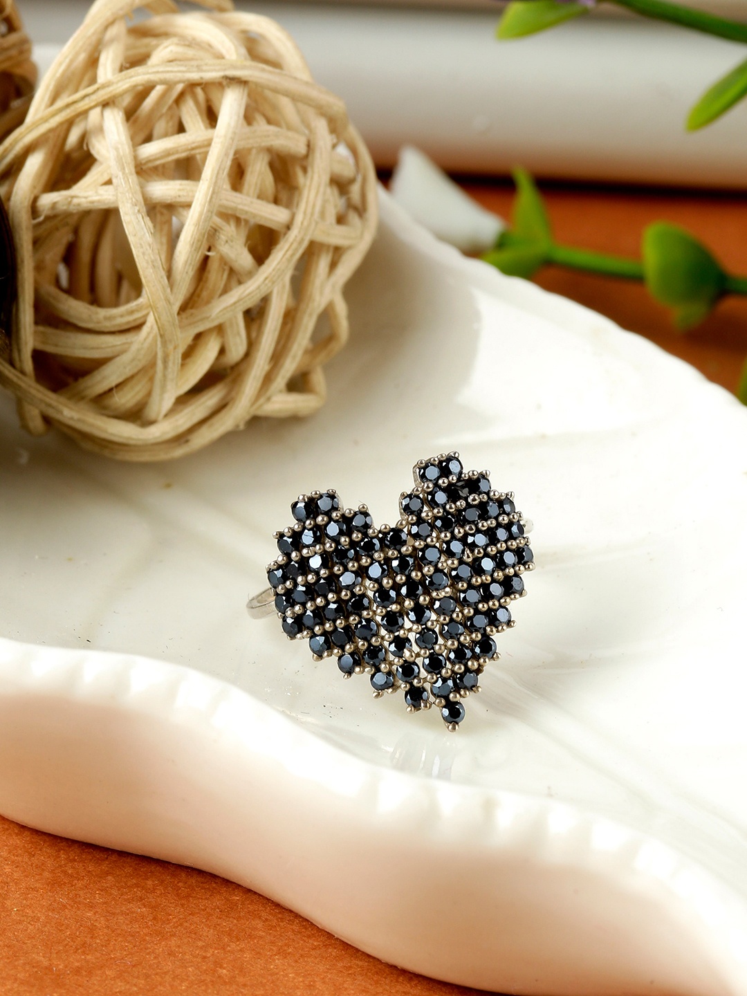 

GIVA 925 Sterling Silver Oxidised Studded Heart Ring