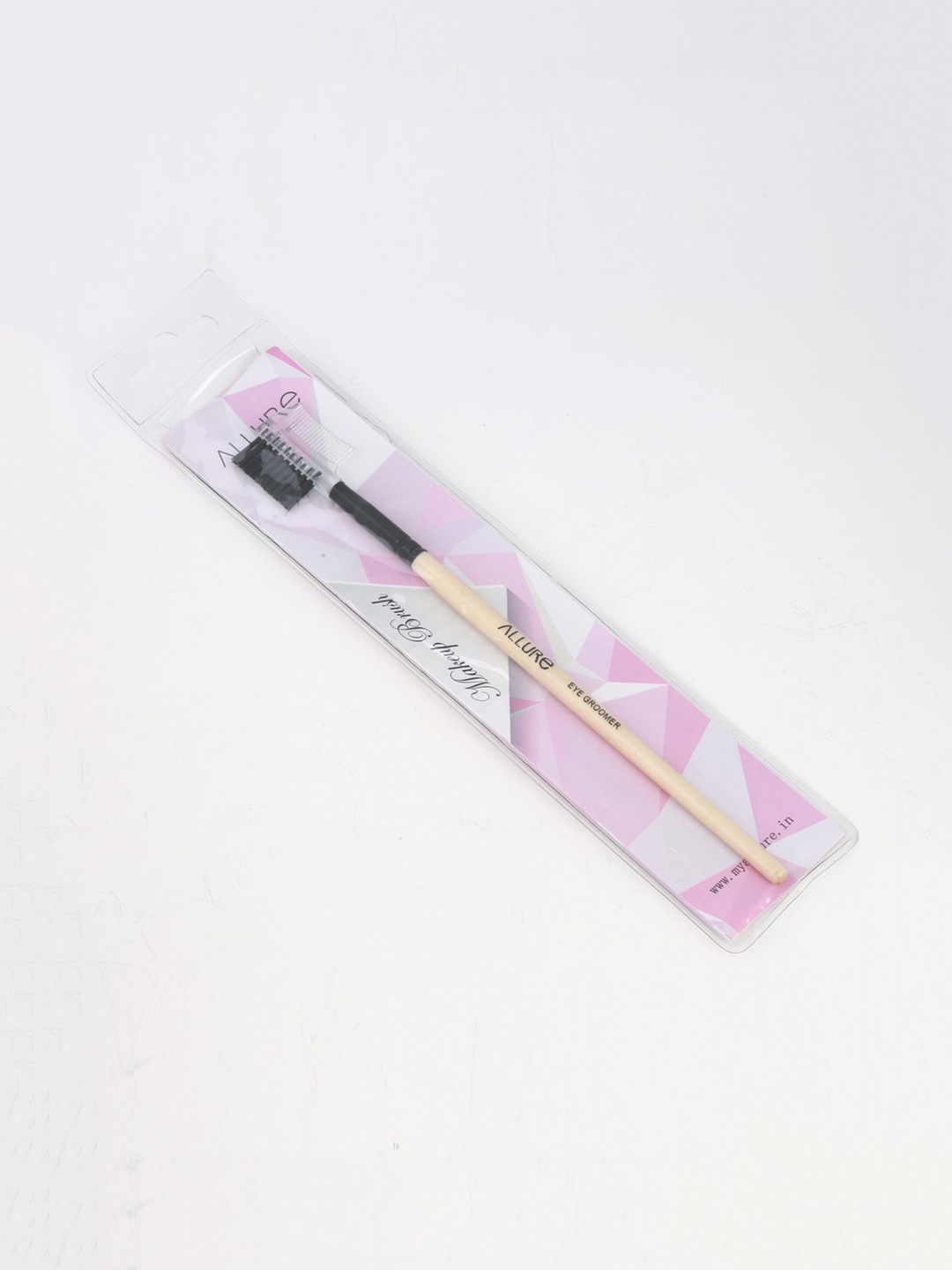 

ALLURE Beige & Black Classic Eye Groomer