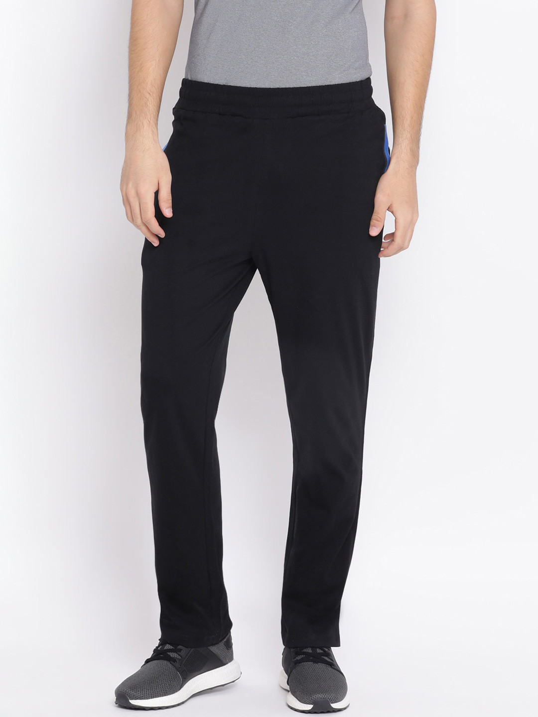 

Spolei Men Black Solid Slim-Fit Cotton Track Pants