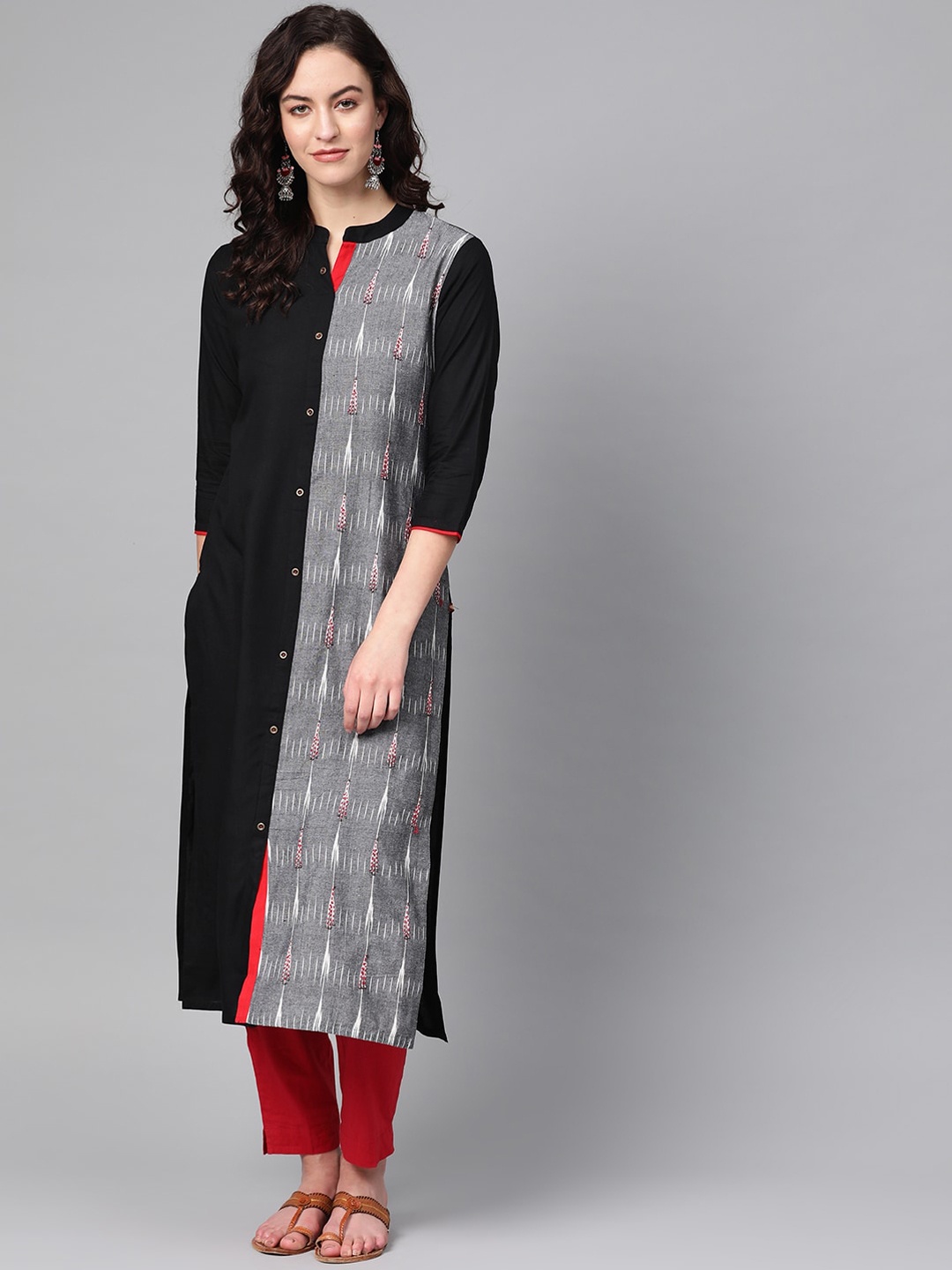 

KSUT Women Black Colourblocked Straight Kurta