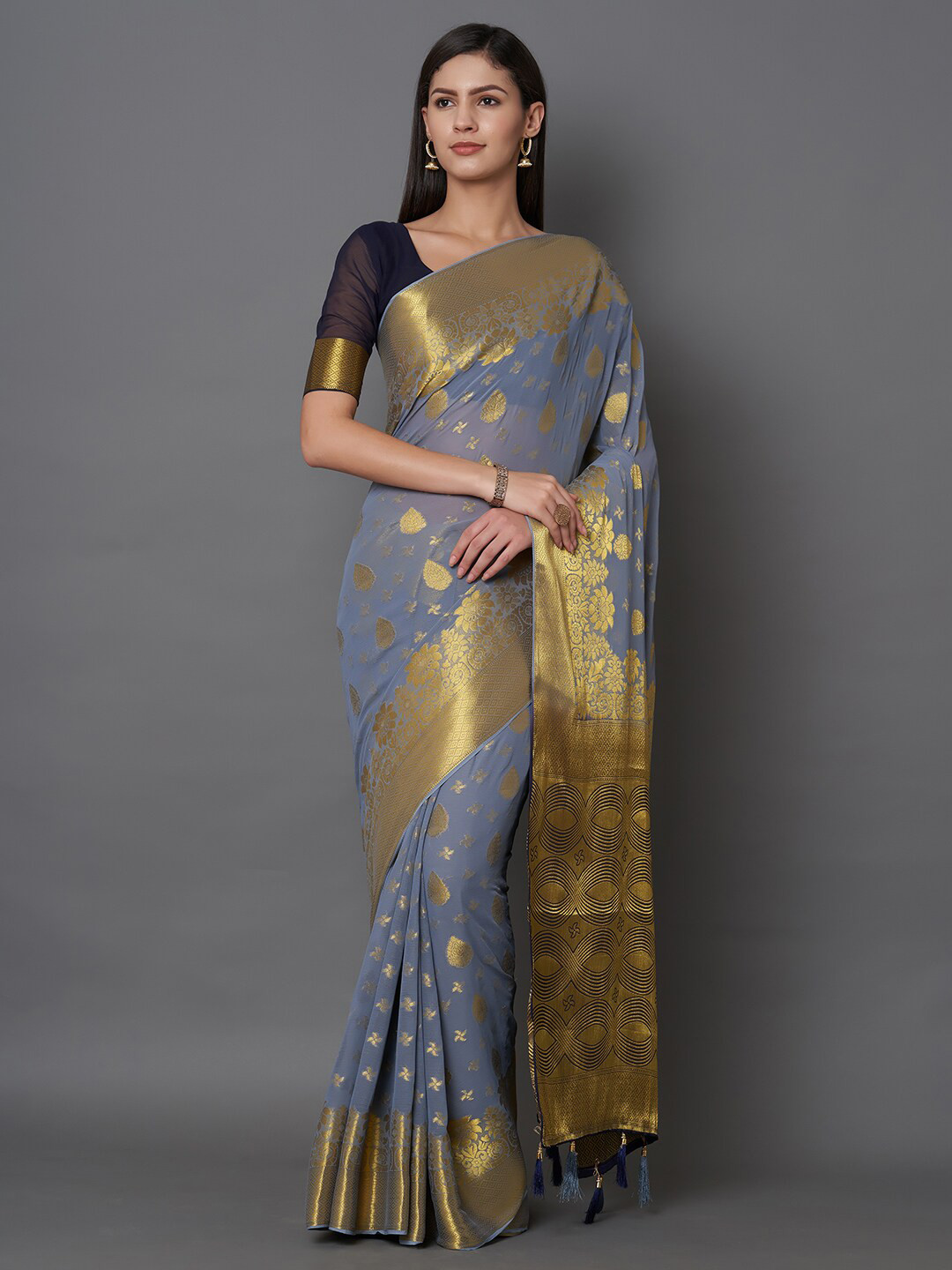 

Mitera Grey & Gold-Toned Ethnic Motifs Poly Georgette Saree