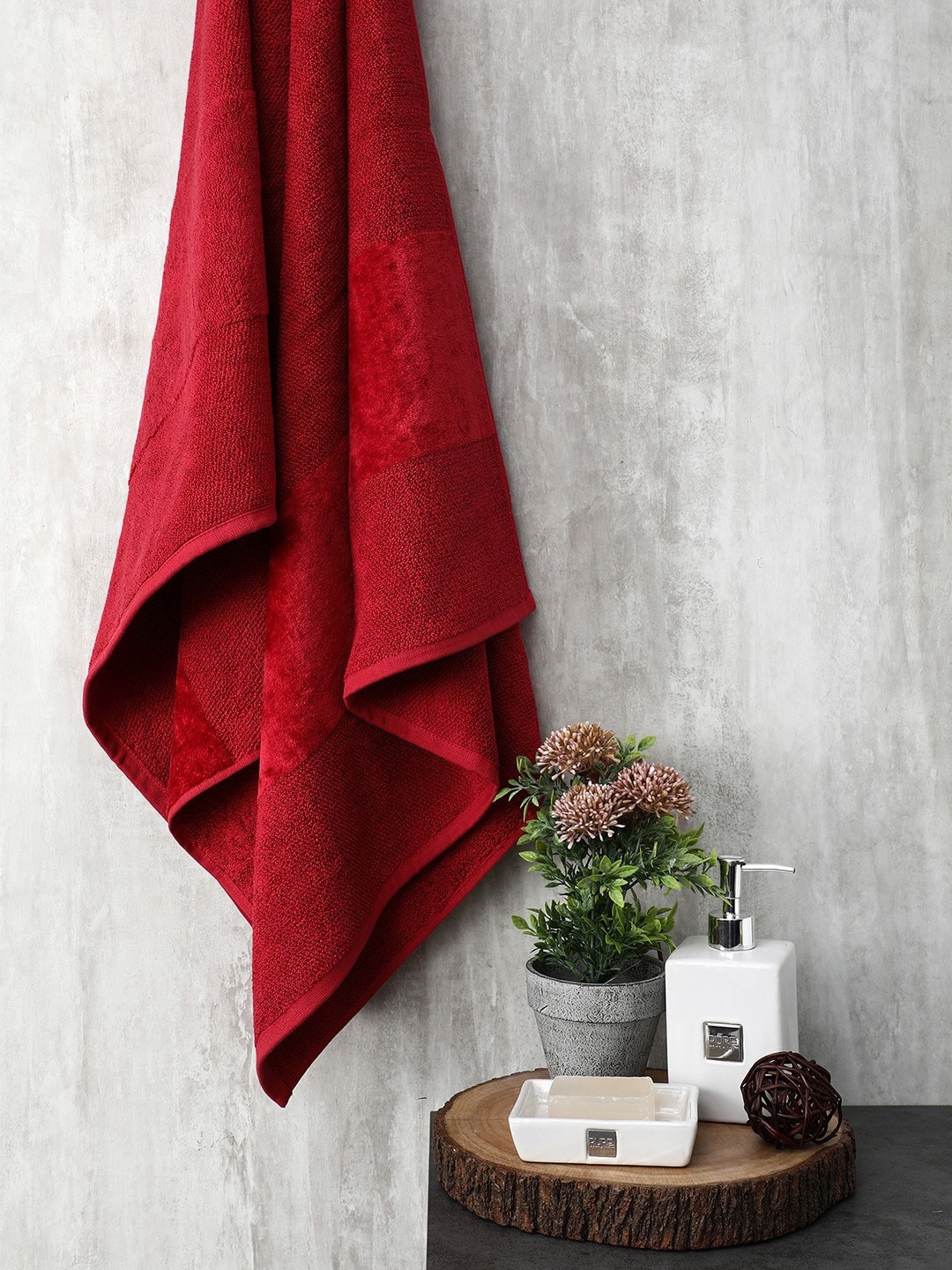 

Pure Home and Living Red Solid 550GSM Cotton Bath Towel
