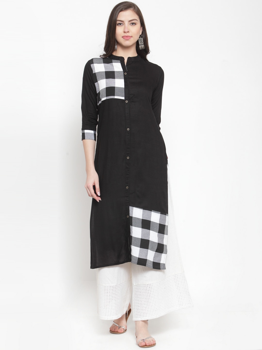 

KSUT Women Viscose Rayon Black Color Blocked Kurta
