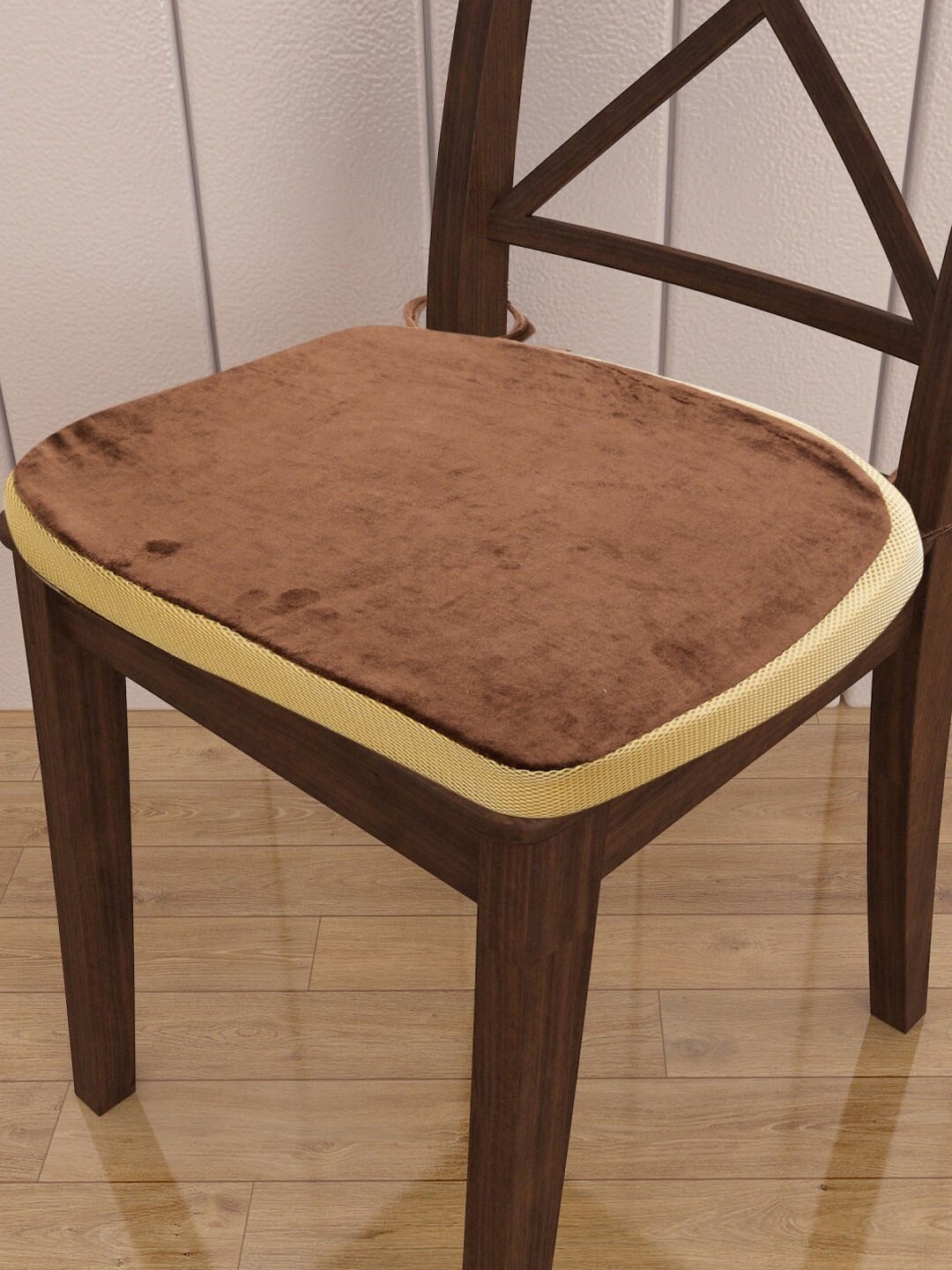 

Home Centre Brown Slumber Poise Memory Foam Chair Pad