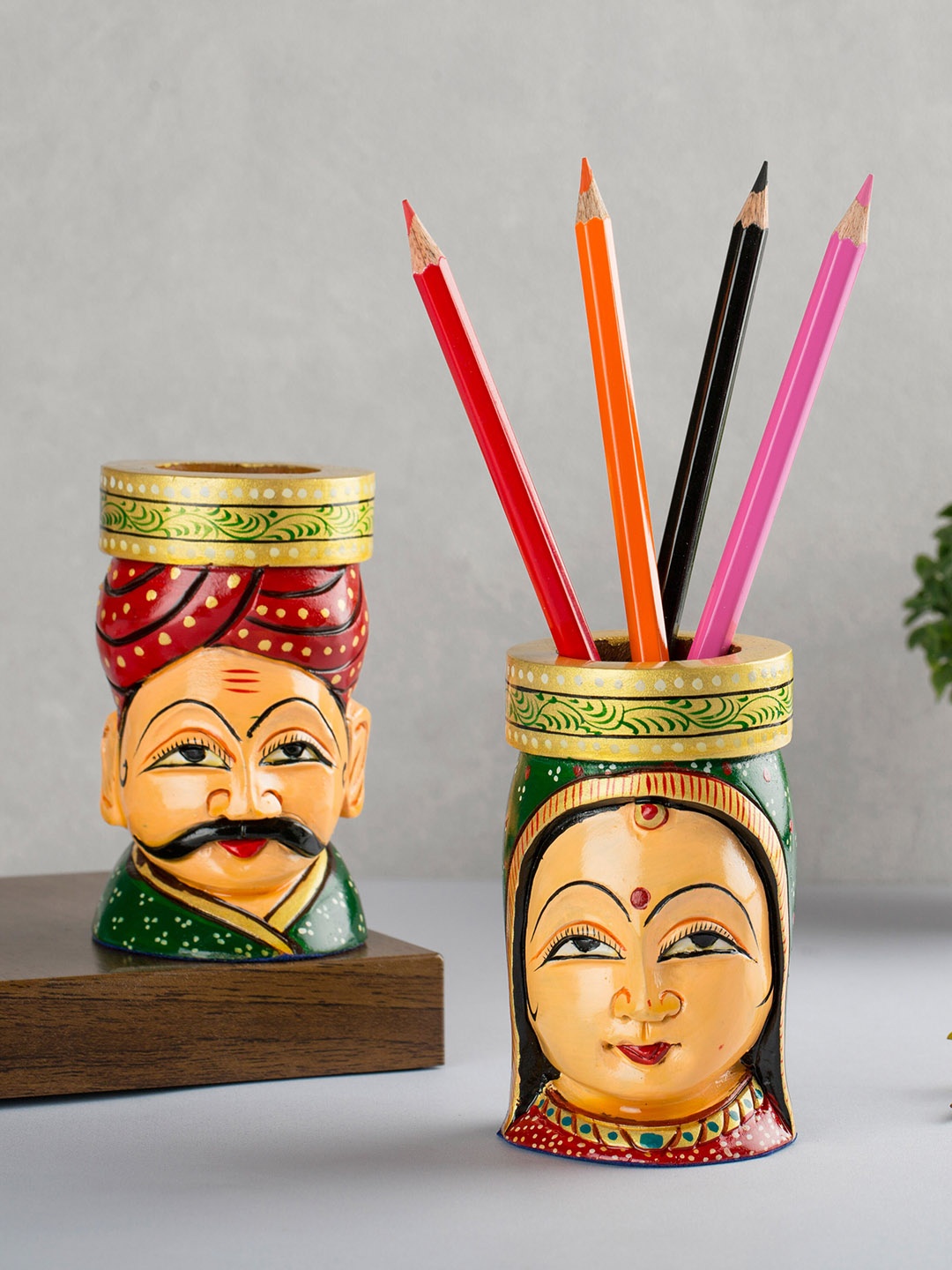 

Bigsmall Set Of 2 Brown & Green Hand-Painted Wooden Pen Stands