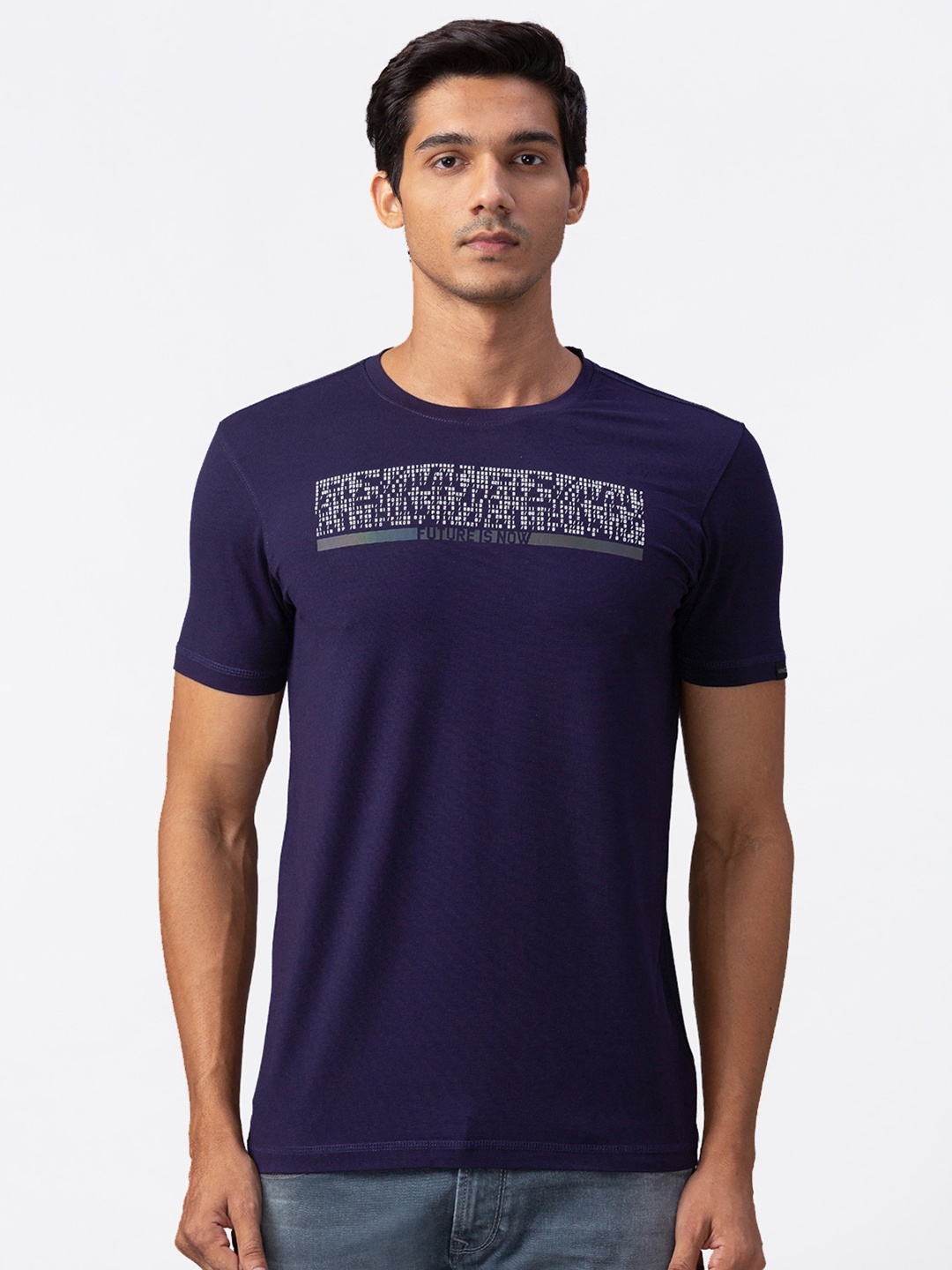 

SPYKAR Men Navy Blue & White Typography Printed Slim Fit T-shirt