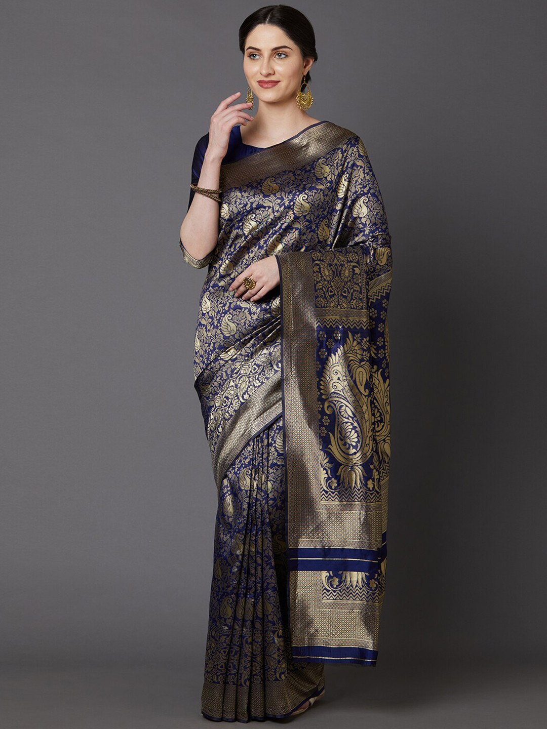 

Mitera Navy Blue & Gold-Toned Ethnic Motifs Zari Silk Blend Banarasi Saree
