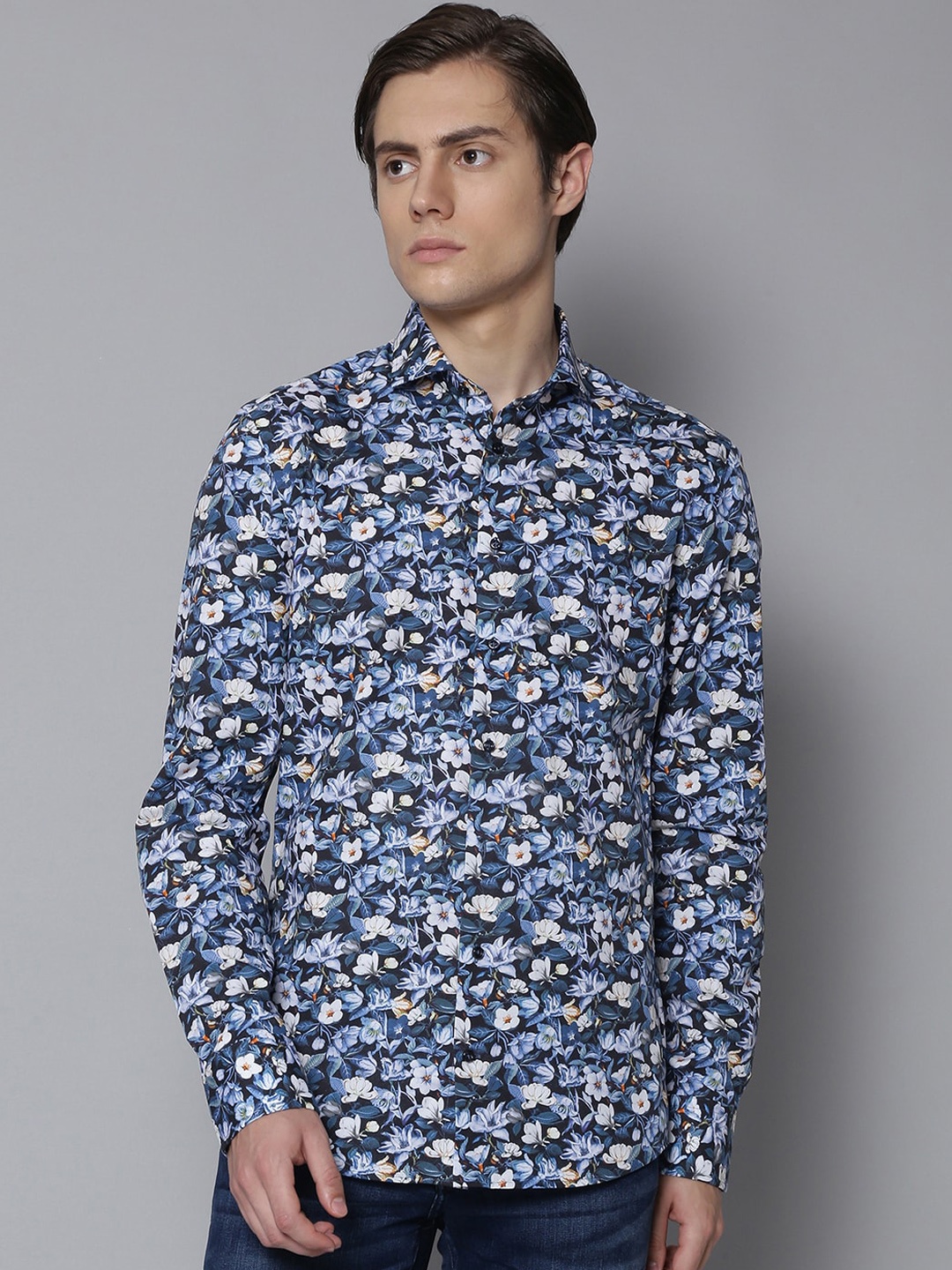 Bruun & Stengade Men Black Slim Fit Floral Printed Cotton Casual Shirt