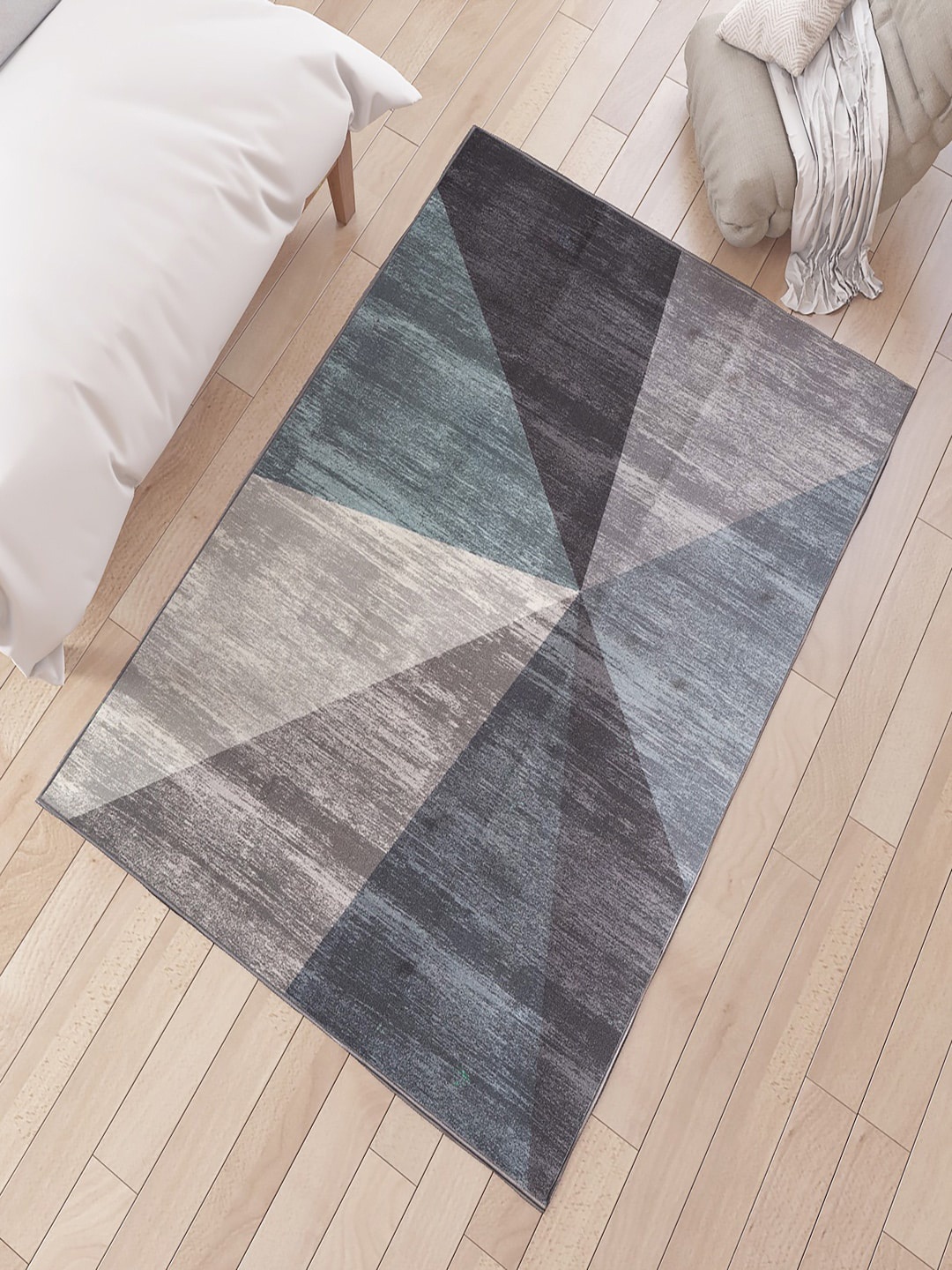 

Status Grey & Brown Geometric Printed Anti-Skid Carpet