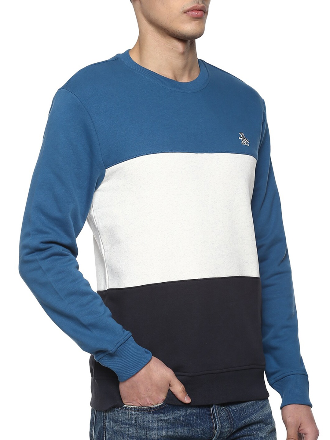 

Original Penguin Men Blue & White Colourblocked Sweatshirt