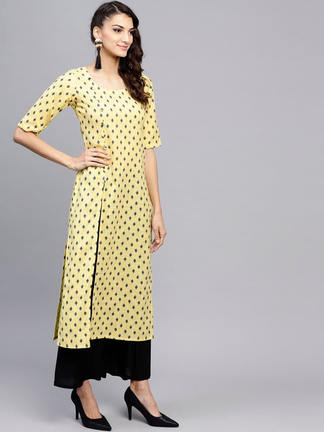 

GERUA Women Yellow Printed Kurta