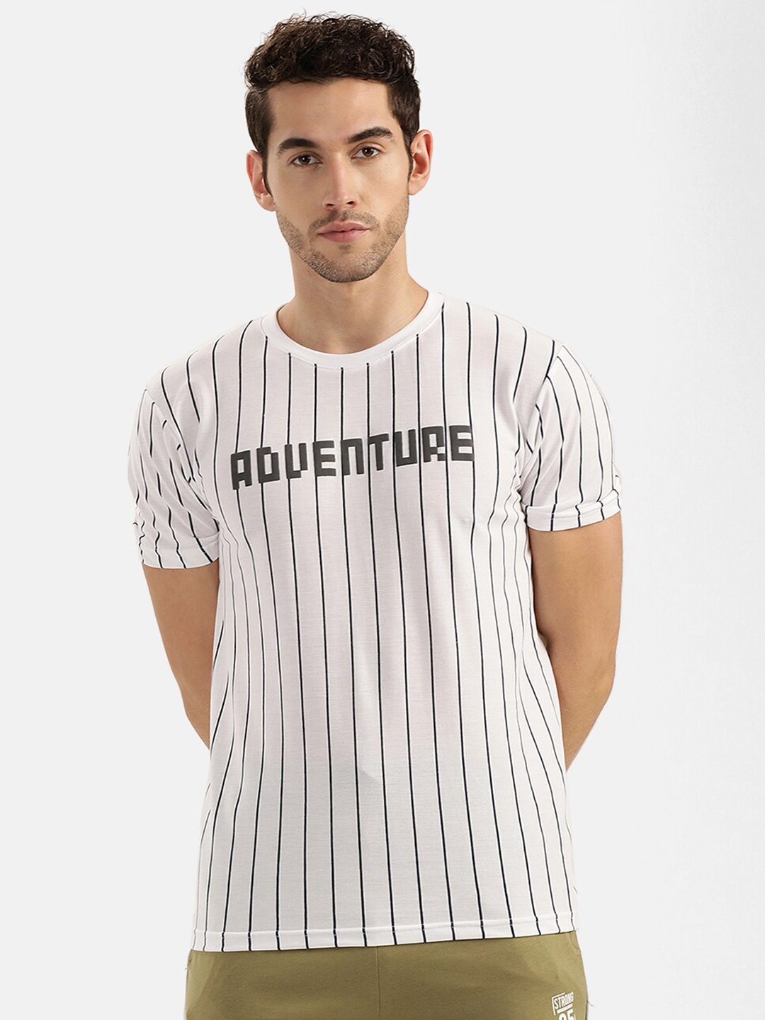 

V2 Value & Variety Men White & Black Typography Striped Cotton T-shirt