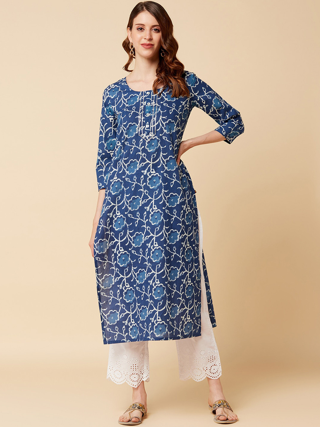

KSUT Women Blue Floral Printed Kurta