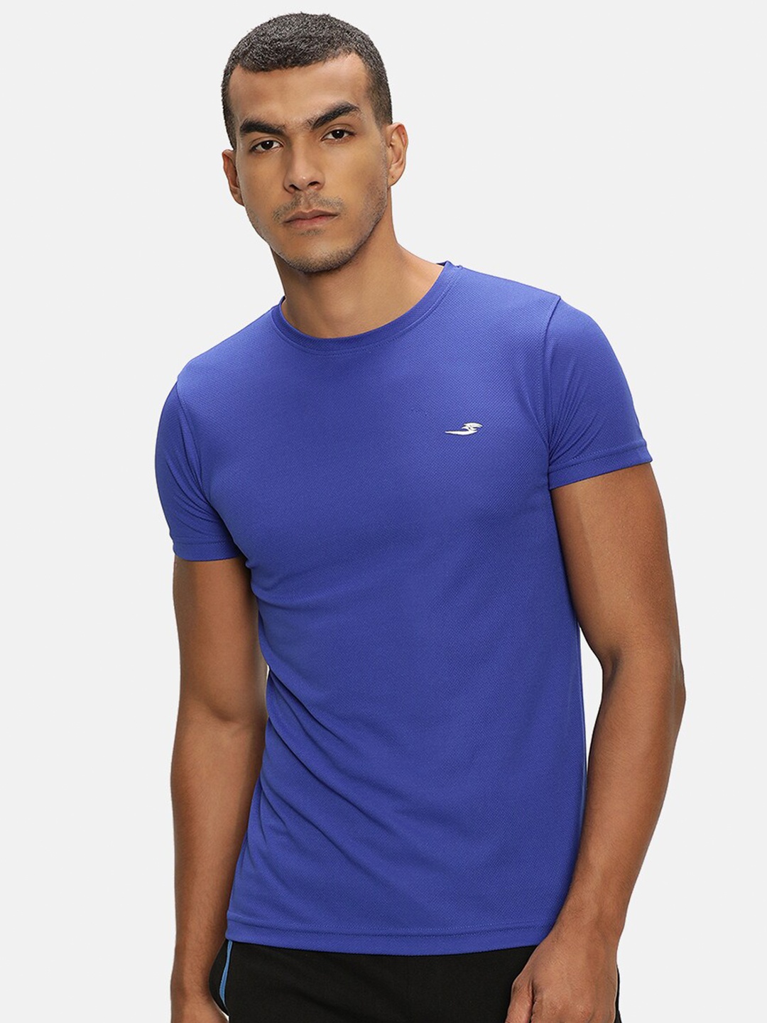 

V2 Value & Variety Men Blue Slim Fit T-shirt