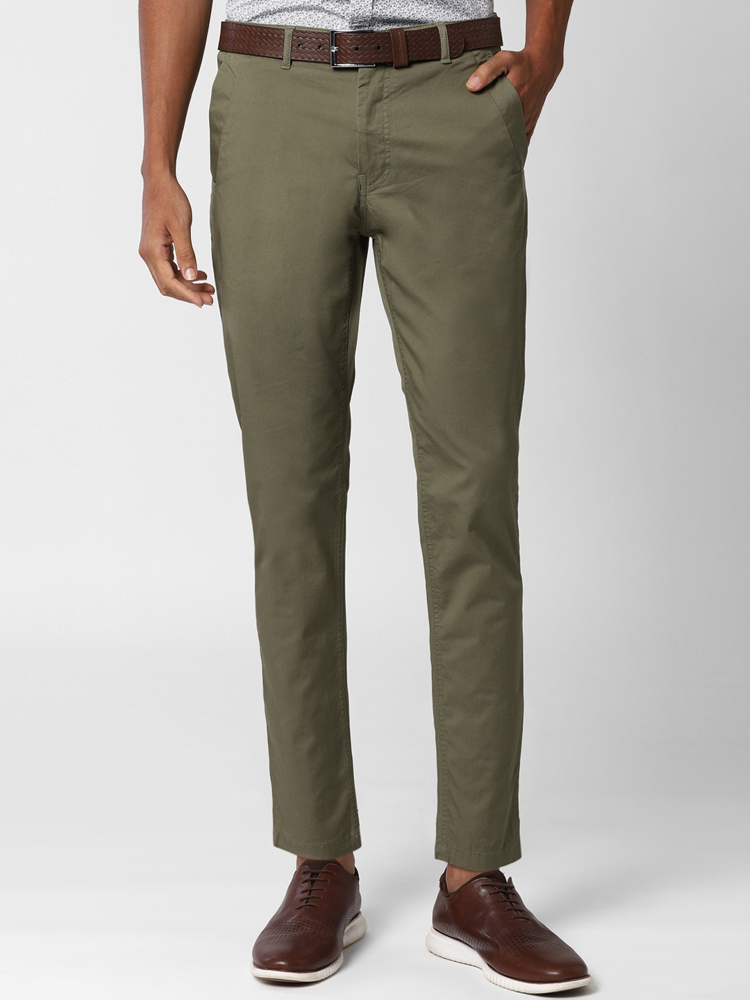 

Peter England Casuals Men Olive Green Tapered Fit Regular Trousers