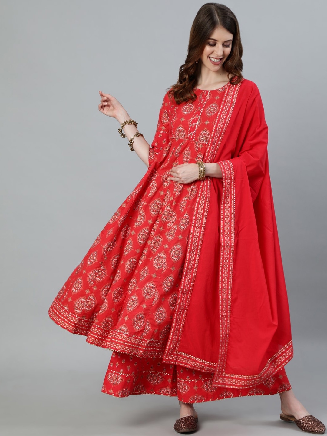 

Ishin Women Red Ethnic Motifs Printed Pure Cotton Kurta with Palazzos & With Dupatta