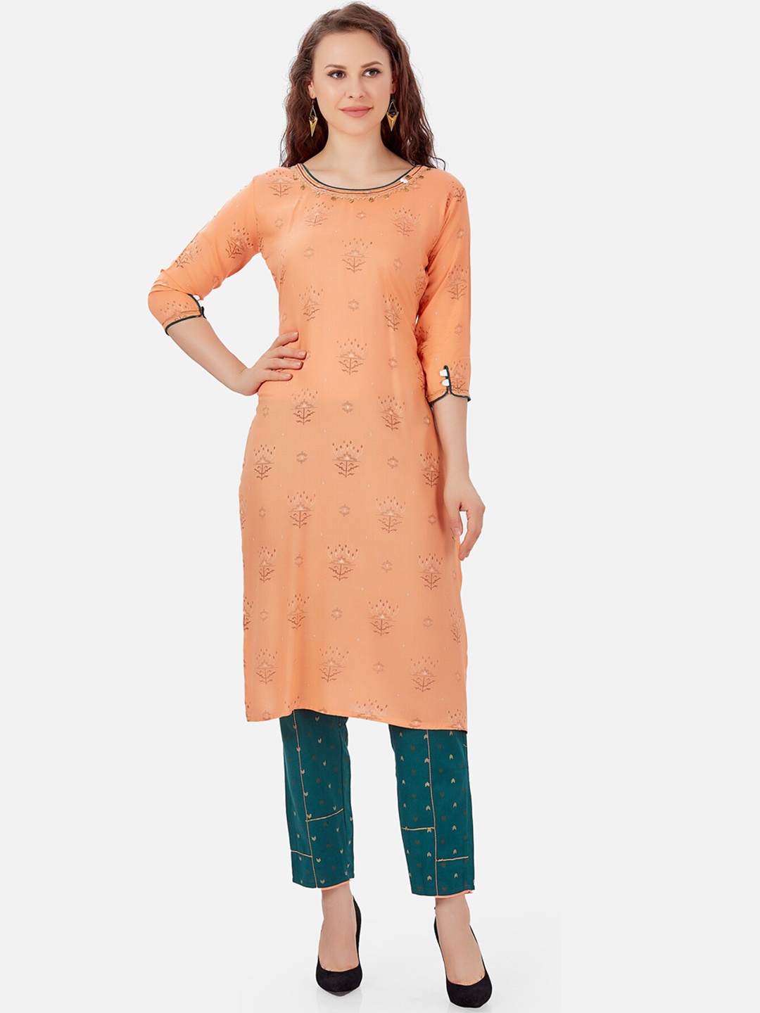 

Kiana Women Peach-Coloured Ethnic Motifs Printed Kurta with Trousers