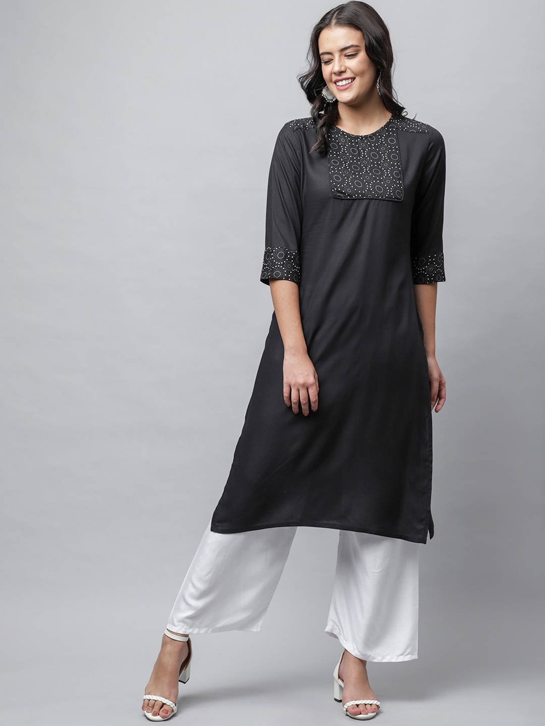 

HERE&NOW Women Black Yoke Designed Straight Kurta