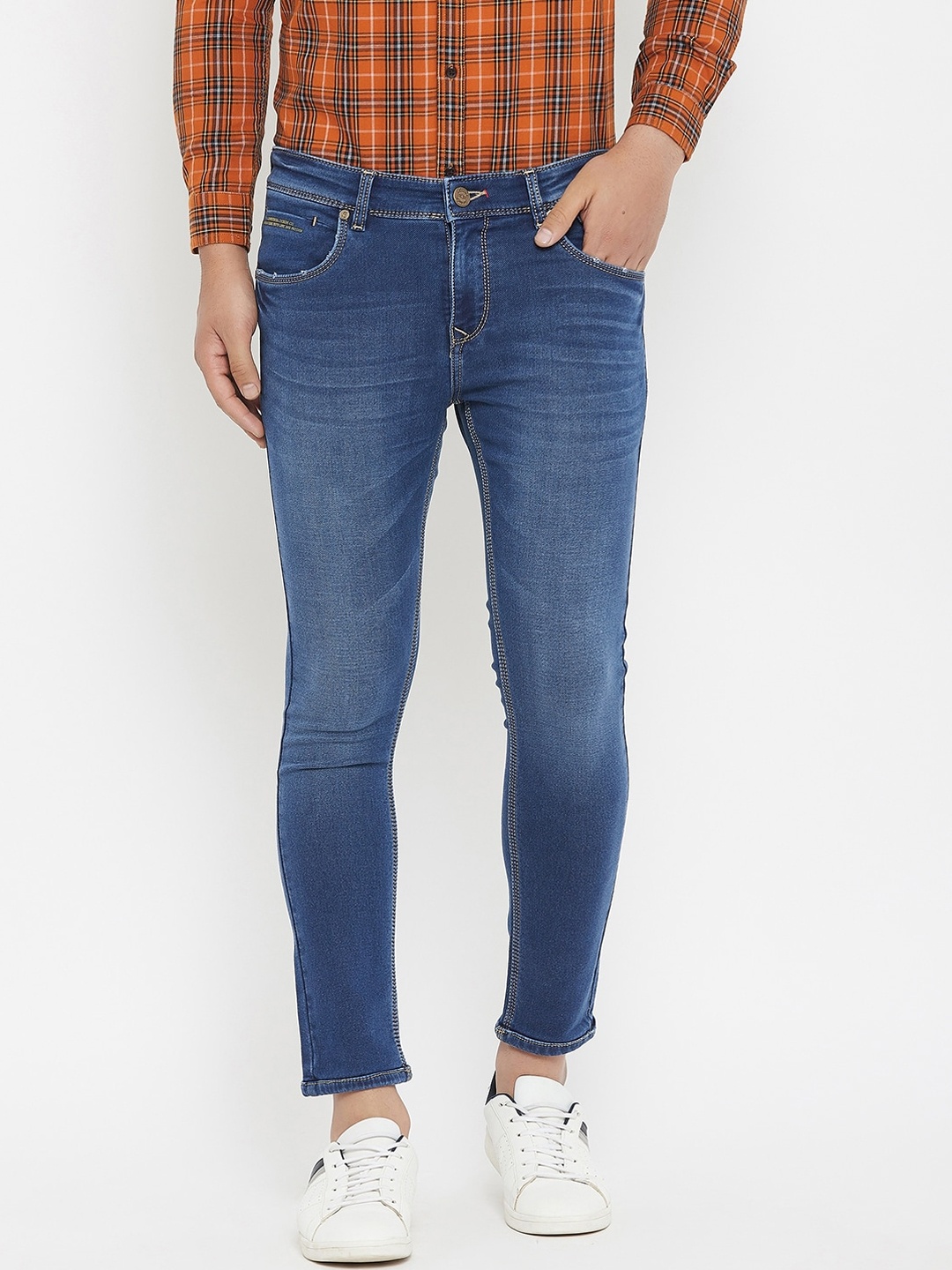 

Canary London Men Blue Smart Tapered Fit Low-Rise Light Fade Jeans