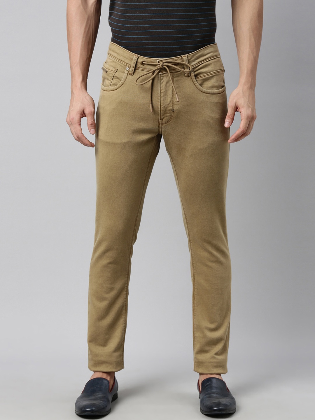 

RARE RABBIT Men Drake Khaki Solid Slim Fit Jeans