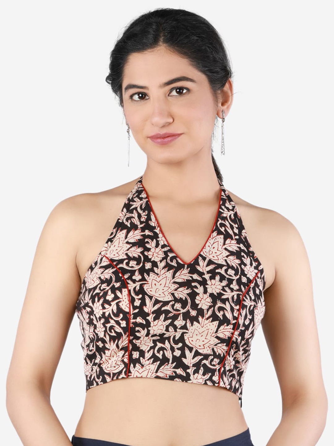 

Llajja Women Black & Beige Kalamkari Printed Non-Padded Pure Cotton Saree Blouse