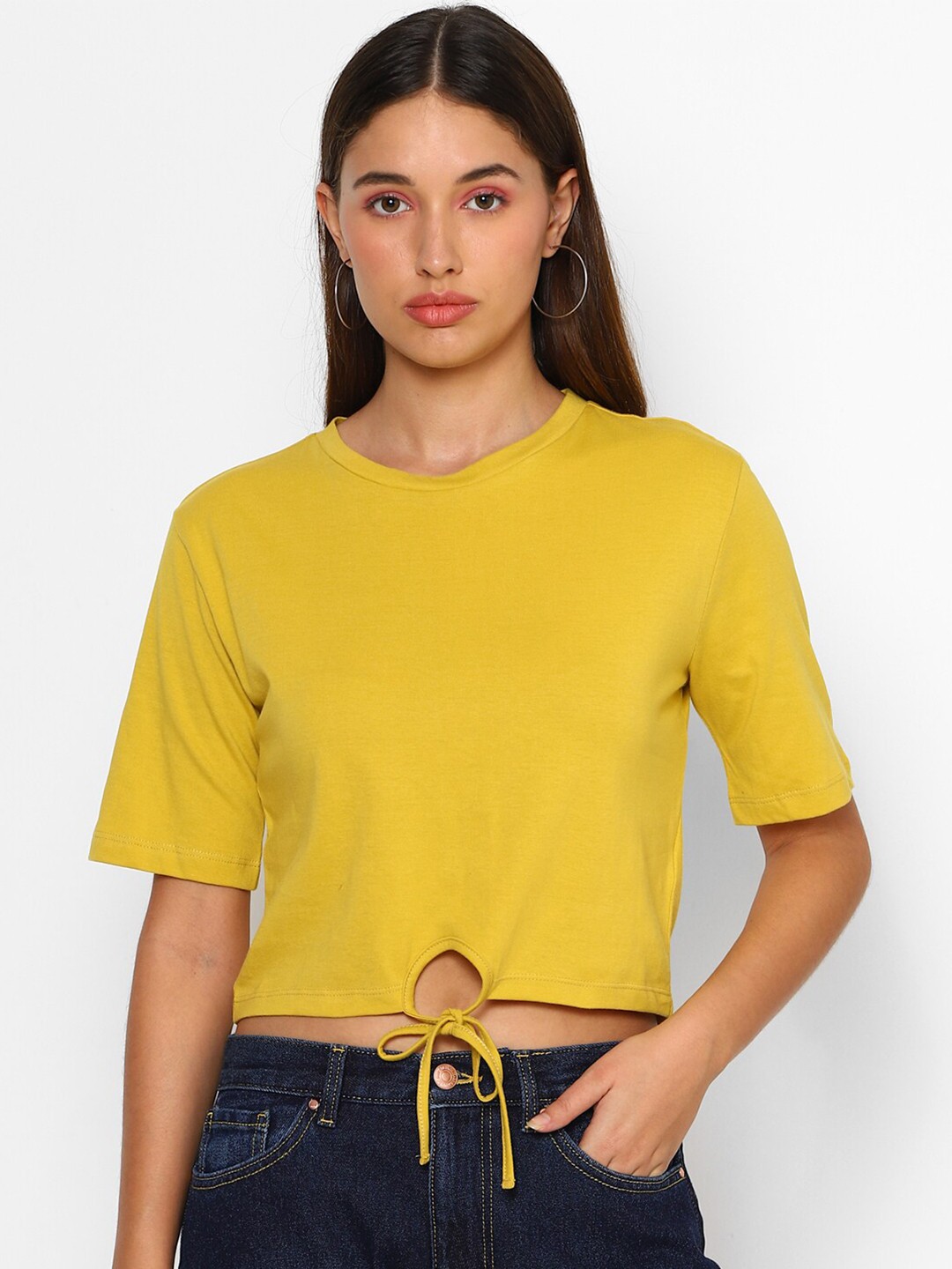 

FOREVER 21 Yellow Regular Tie-up Crop Top