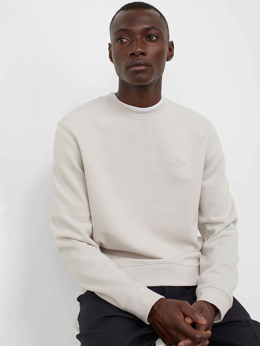 

H&M Men Off White Solid Text-Motif Sweatshirt