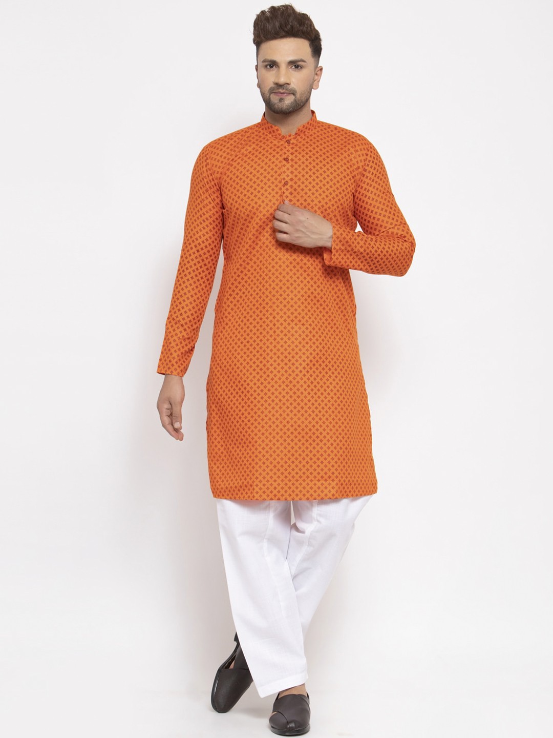 

MAXENCE Men Orange Printed Linen Kurta Set