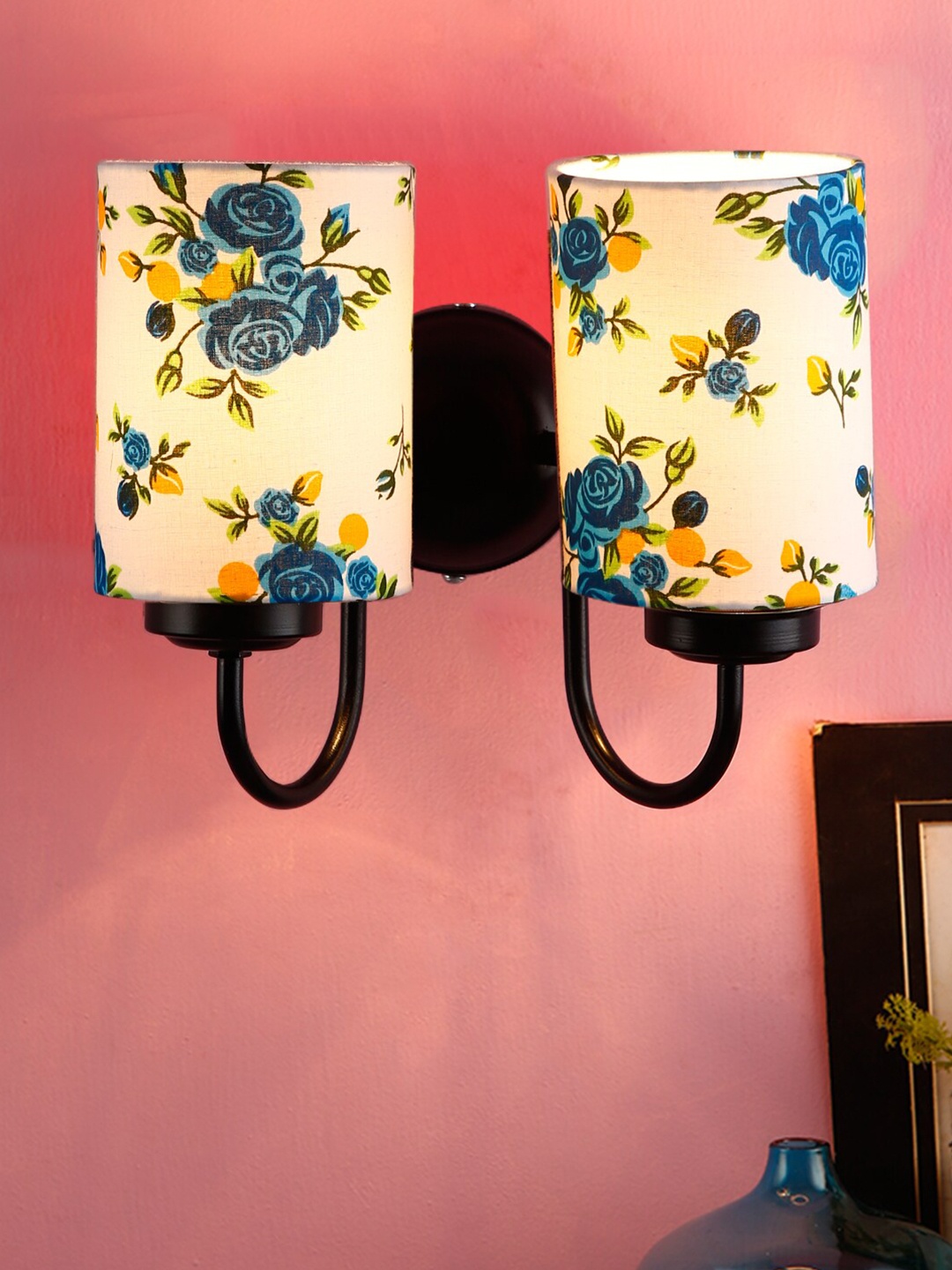 

Devansh White & Blue Printed Traditional Wallchiere Lamp