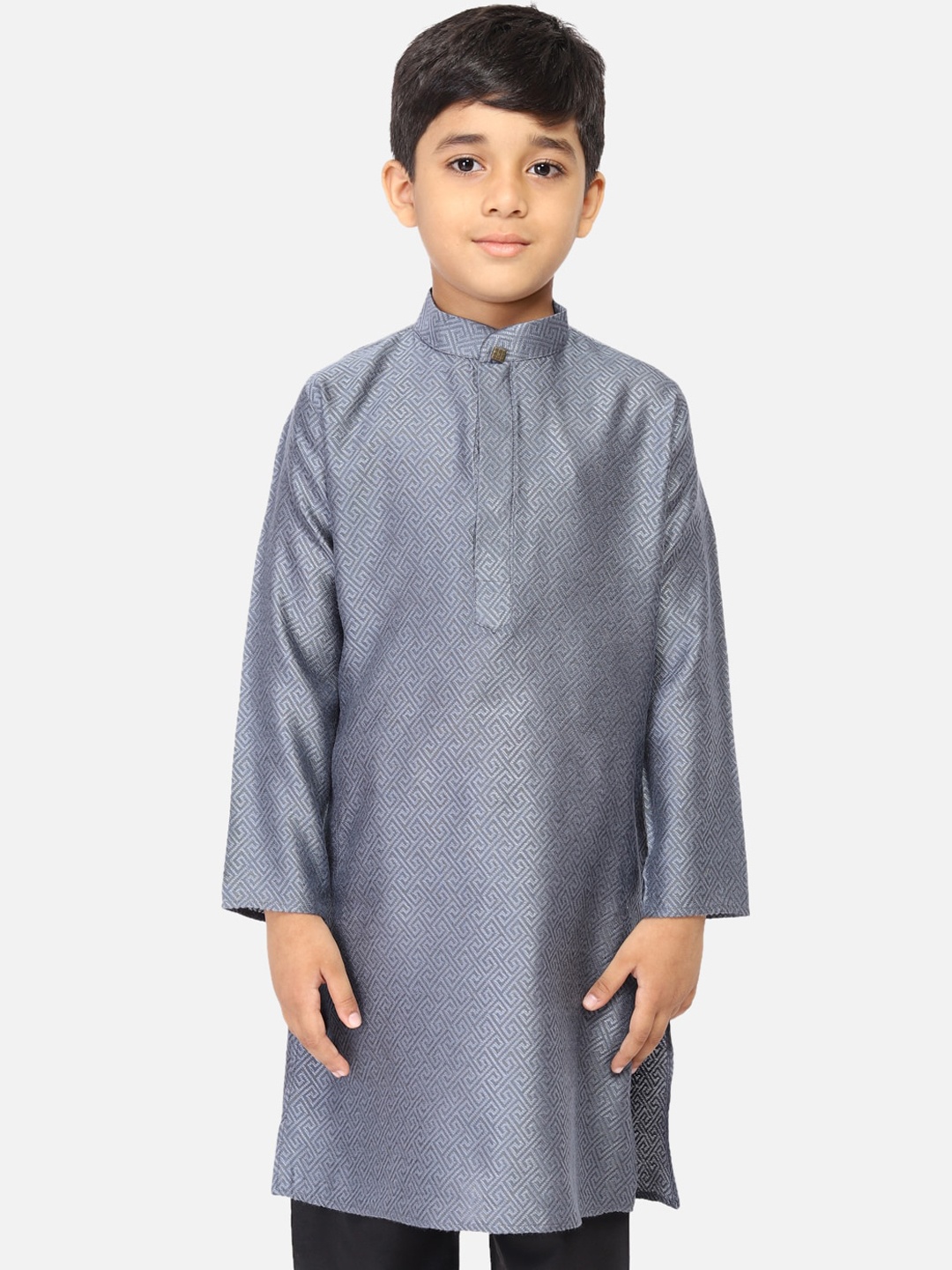 

TABARD Boys Grey Geometric Printed Mandarin Collar Kurta