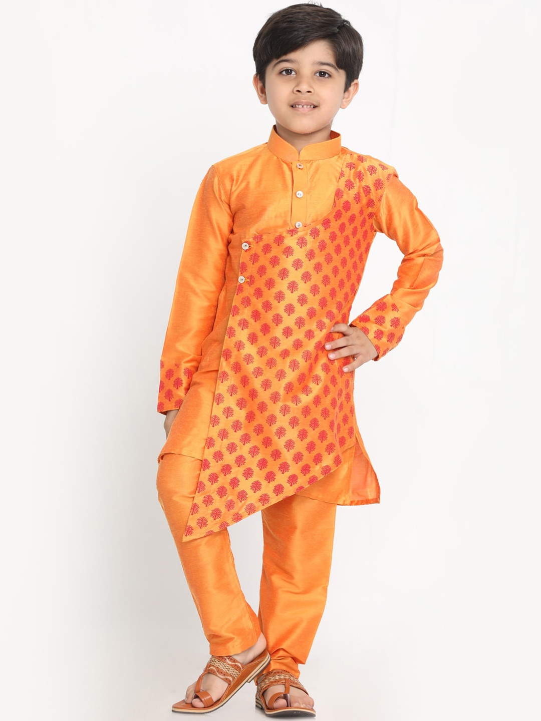 VASTRAMAY Boys Orange Ethnic Motif Foil Kurta with Pyjamas