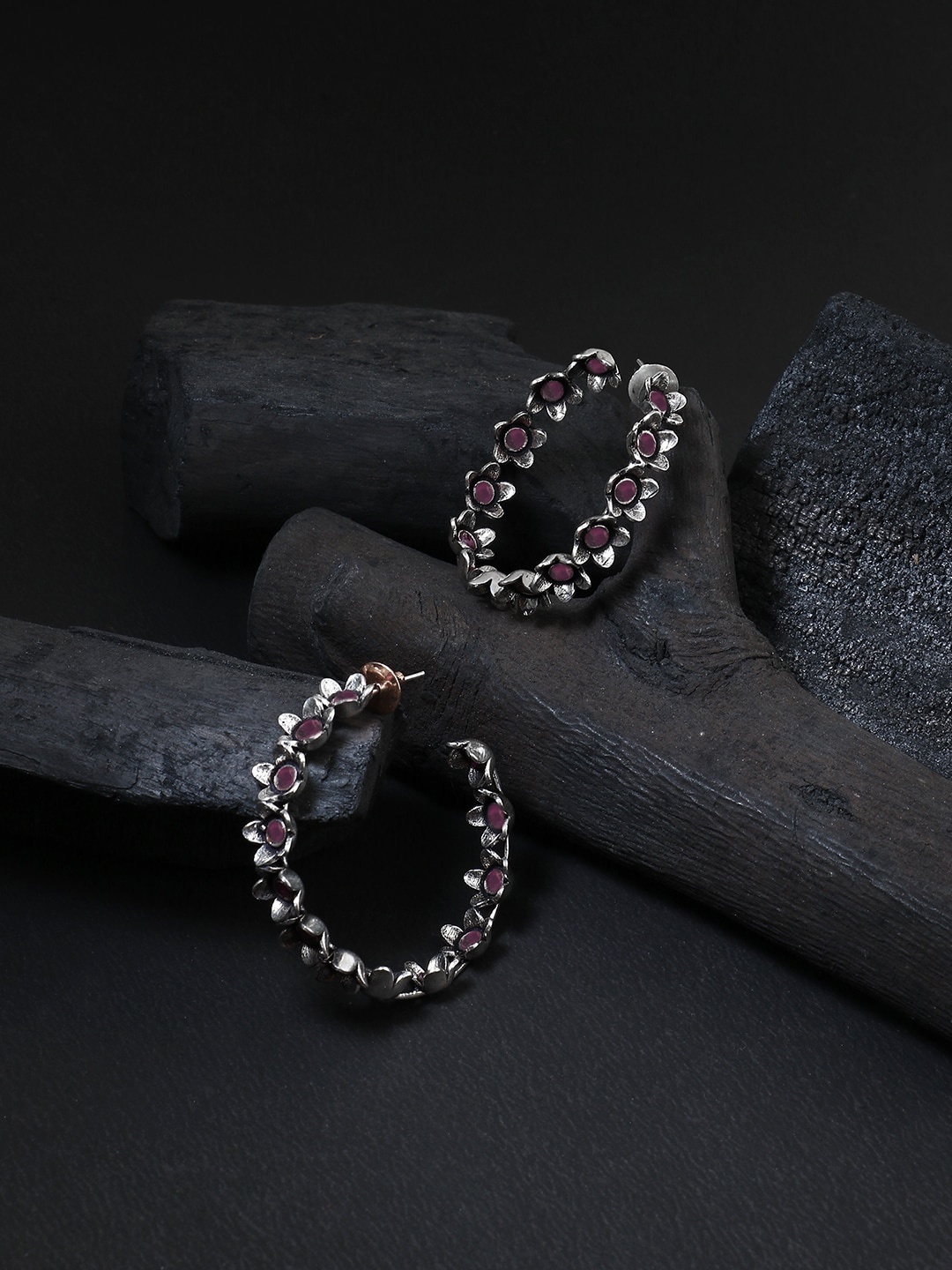 

Adwitiya Collection Silver-Toned Contemporary Hoop Earrings