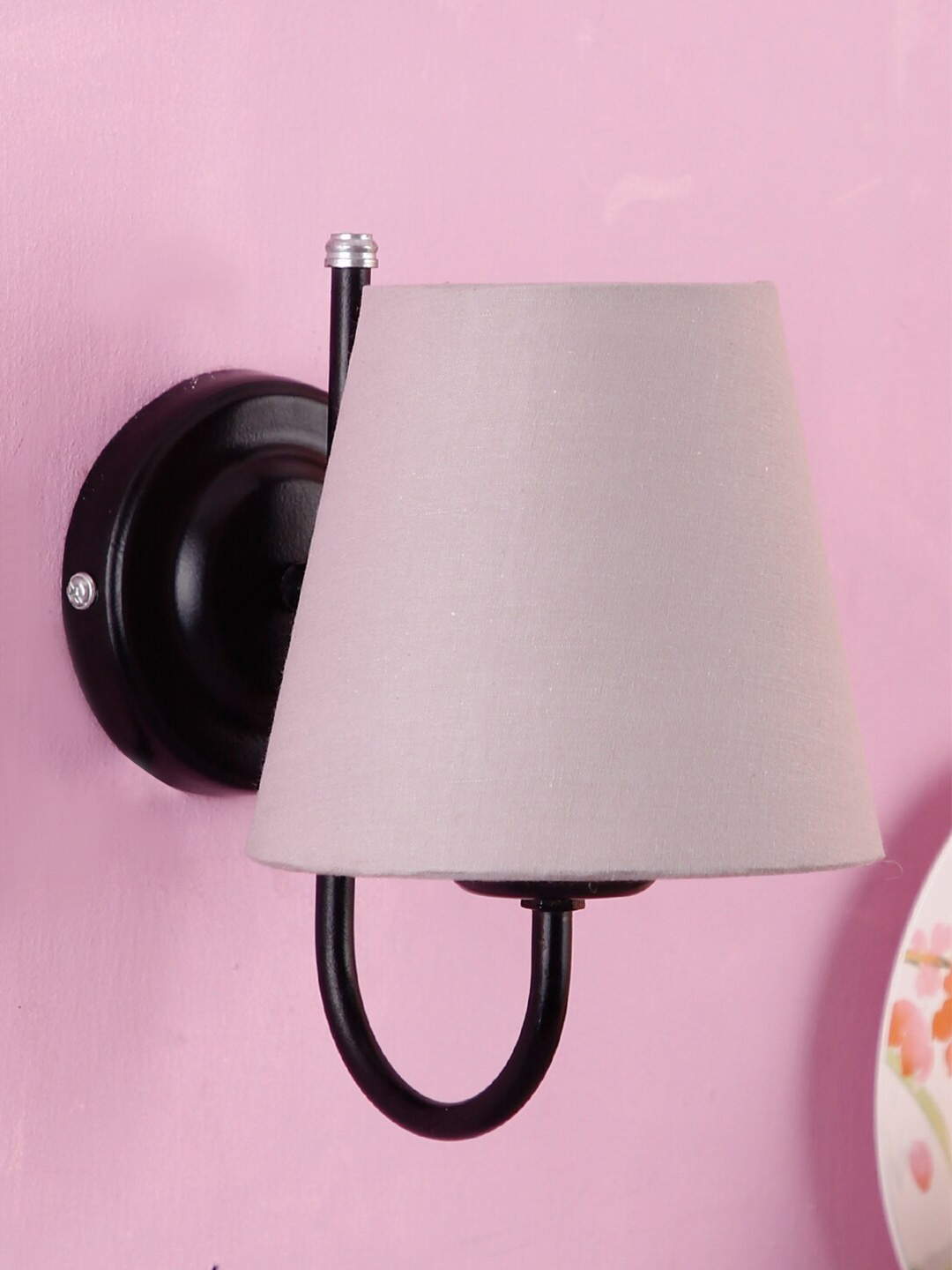 

Devansh Grey Traditional Armed Sconce Lamp