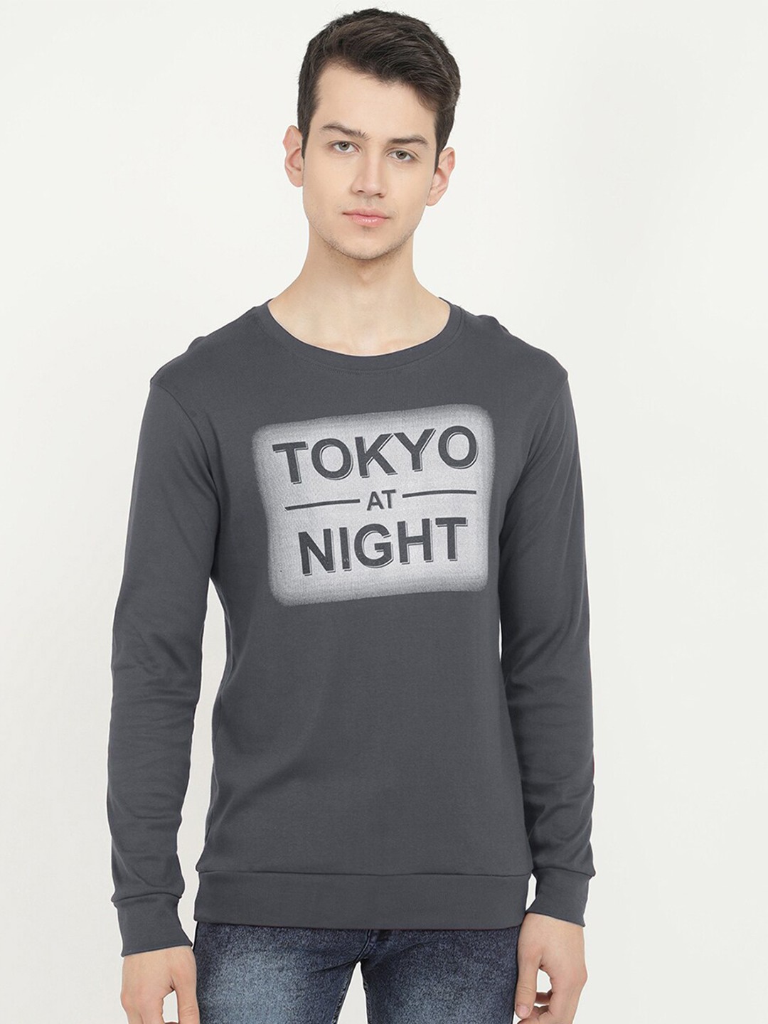 

V2 Value & Variety Men Grey Typography Printed T-shirt