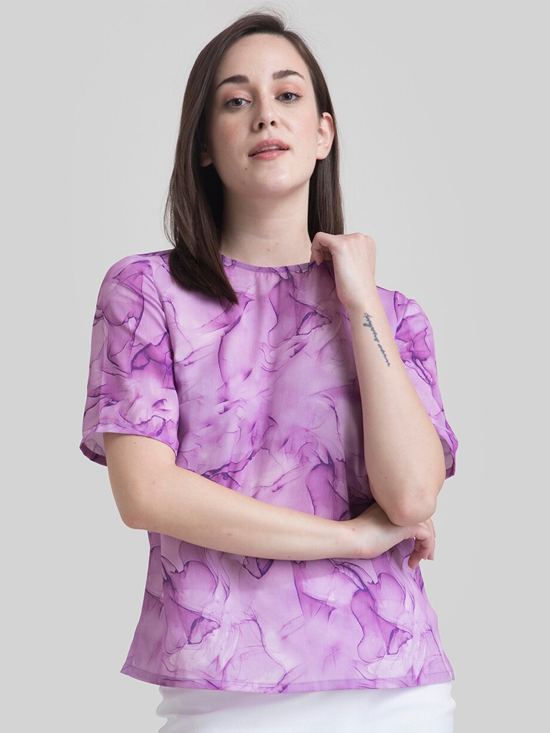 

FableStreet Purple Abstract Printed Round Neck Top