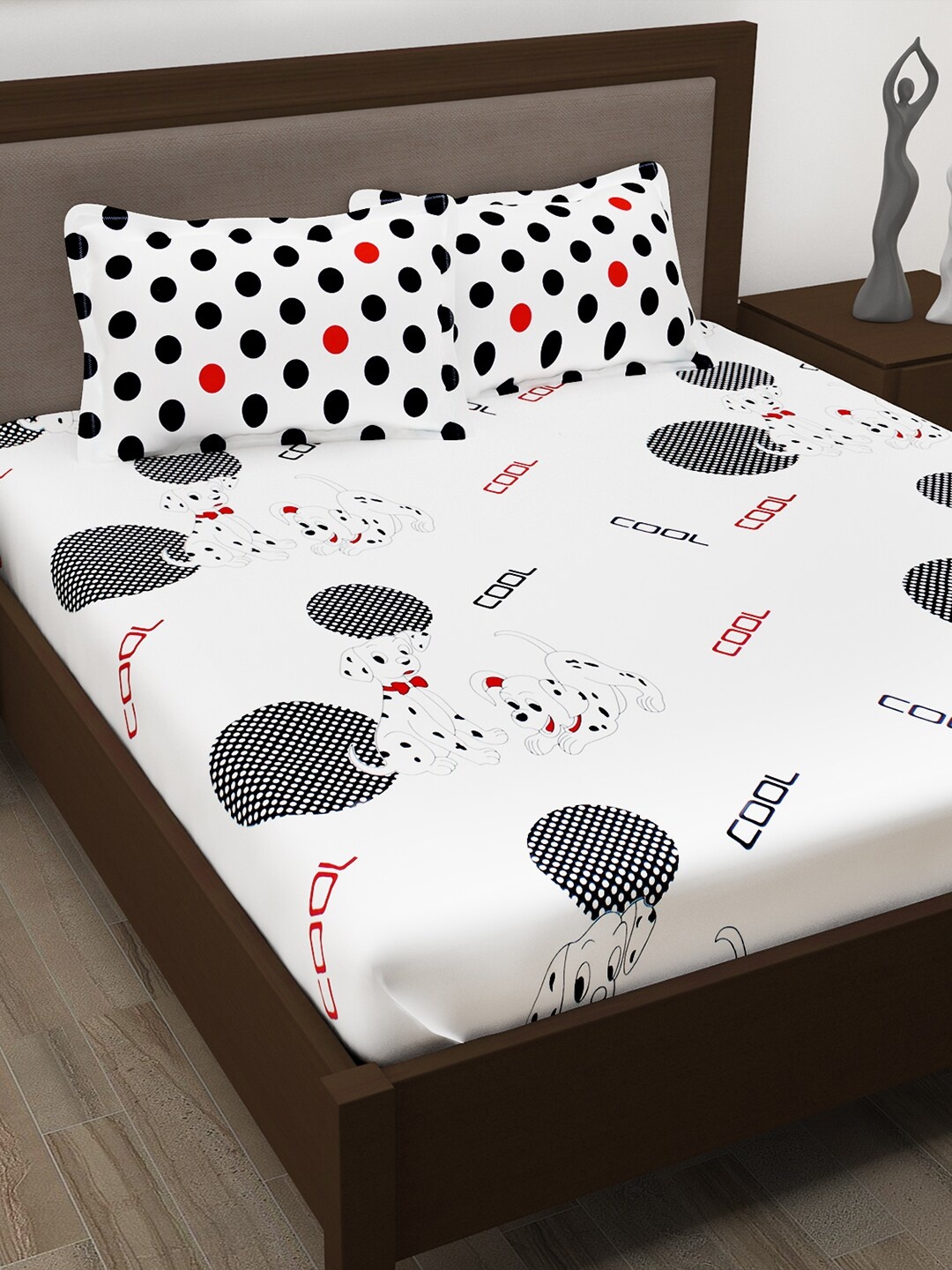 

Story@home Black & White Cartoon Characters 186 TC Queen Bedsheet with 2 Pillow Covers