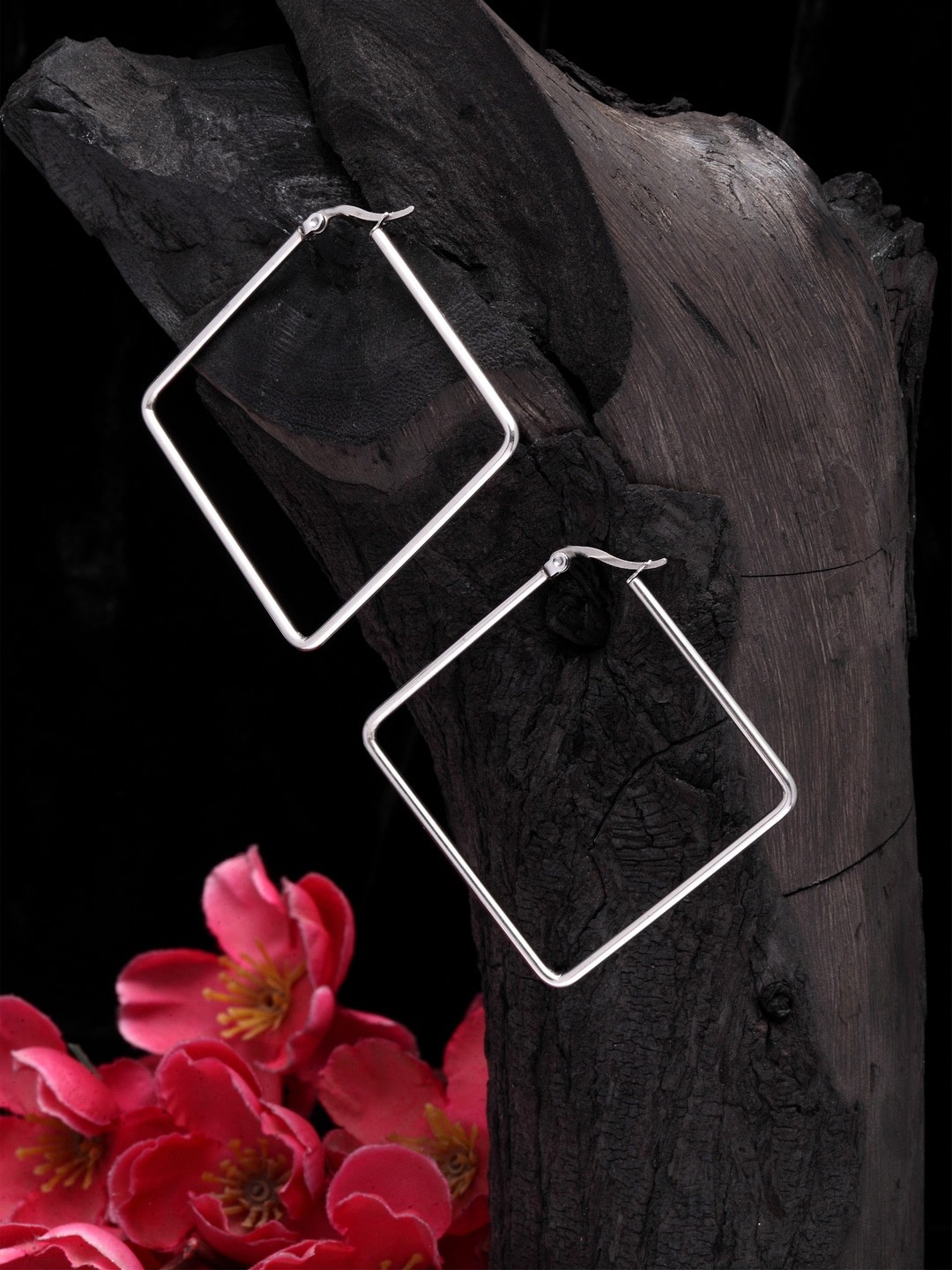 

Moedbuille Silver-Plated Handcrafted Square Hoop Earrings