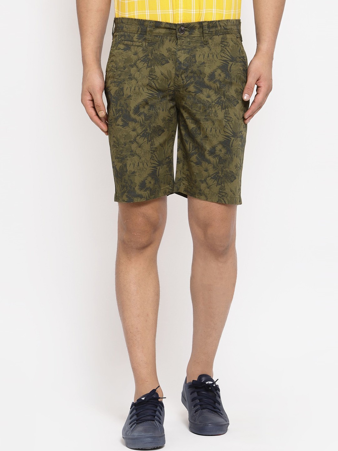 

Pepe Jeans Men Olive Green Floral Printed Slim Fit Mid-Rise Regular Shorts