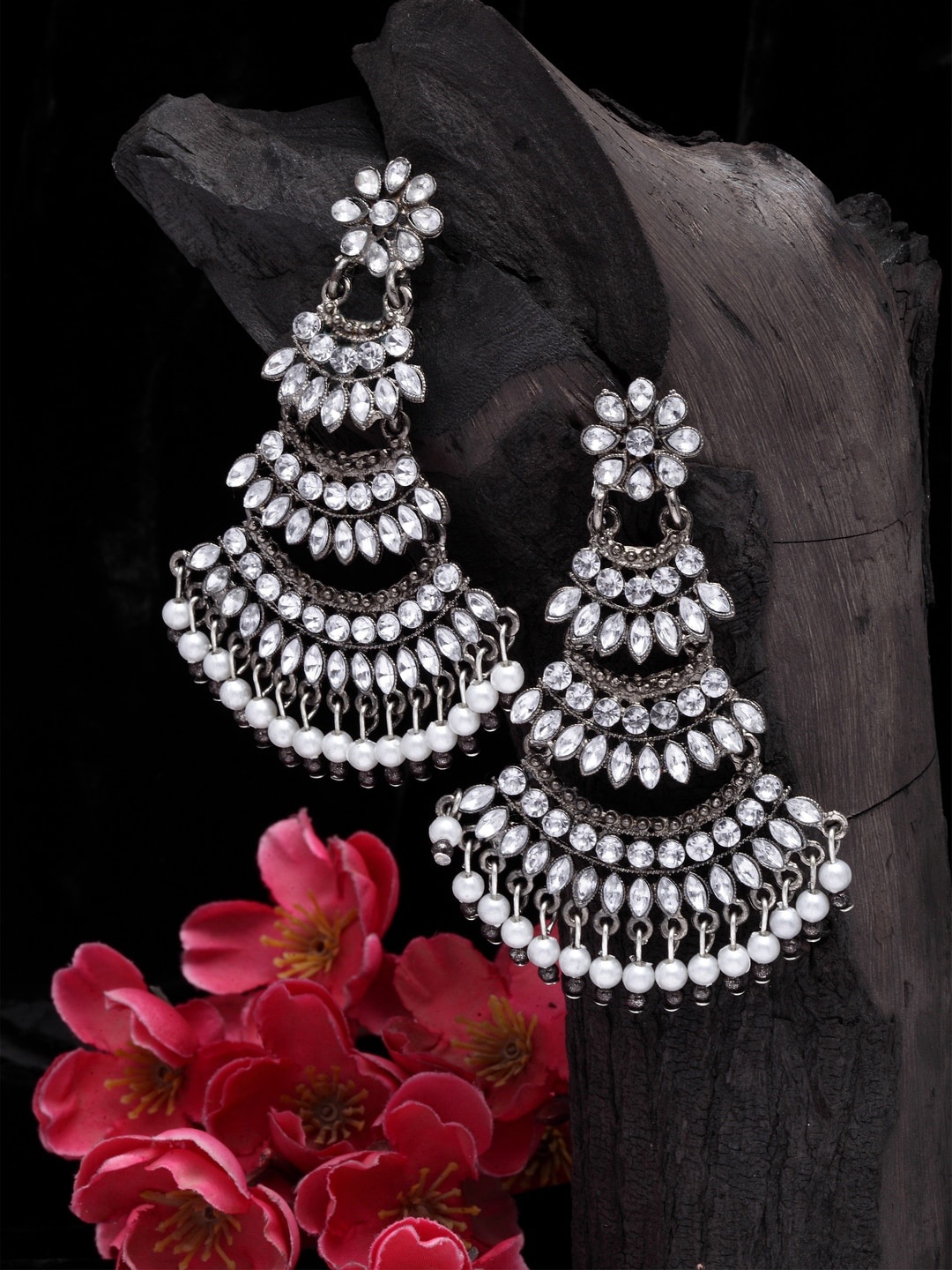 

Moedbuille Gunmetal-Toned Contemporary Chandbalis Earrings, Metallic